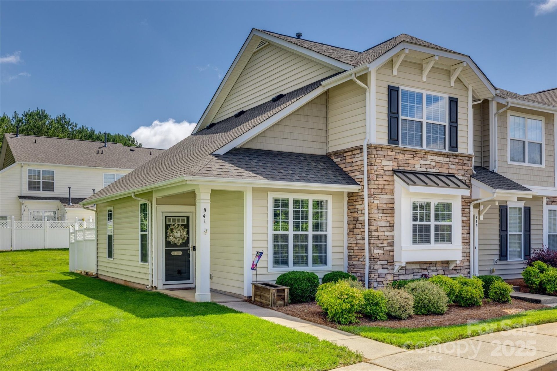 841 Lacebark Drive