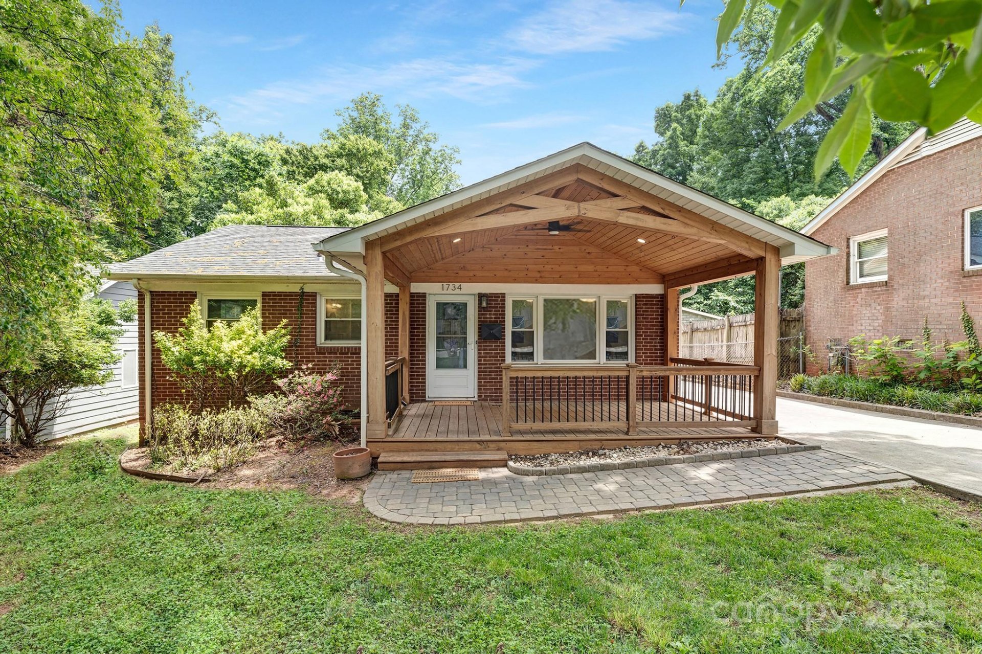 Property image 1 at 1734 Seifert Circle, Charlotte, NC 28205