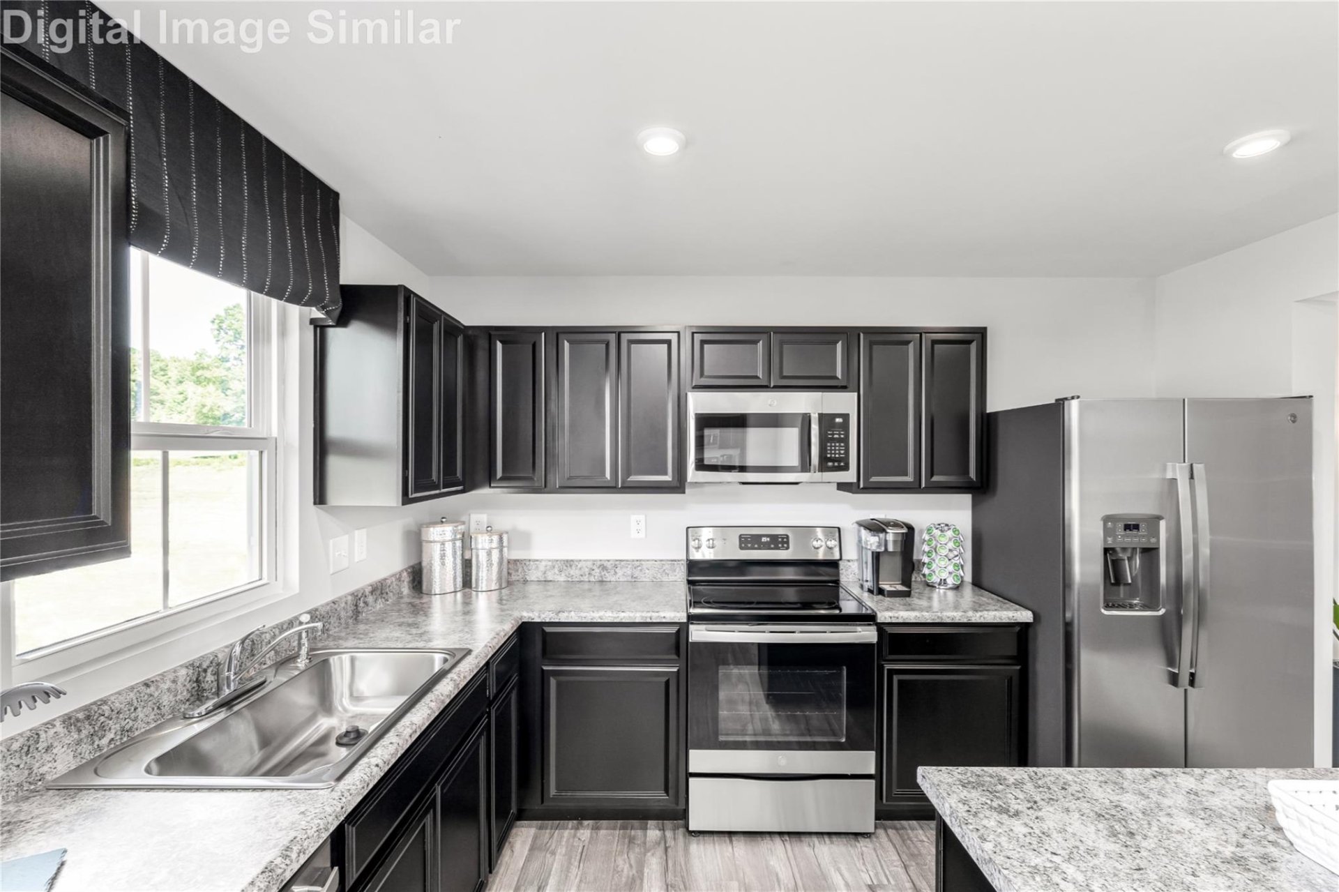 Property image 2 at 8027 Sinnet Place, Charlotte, NC 28269