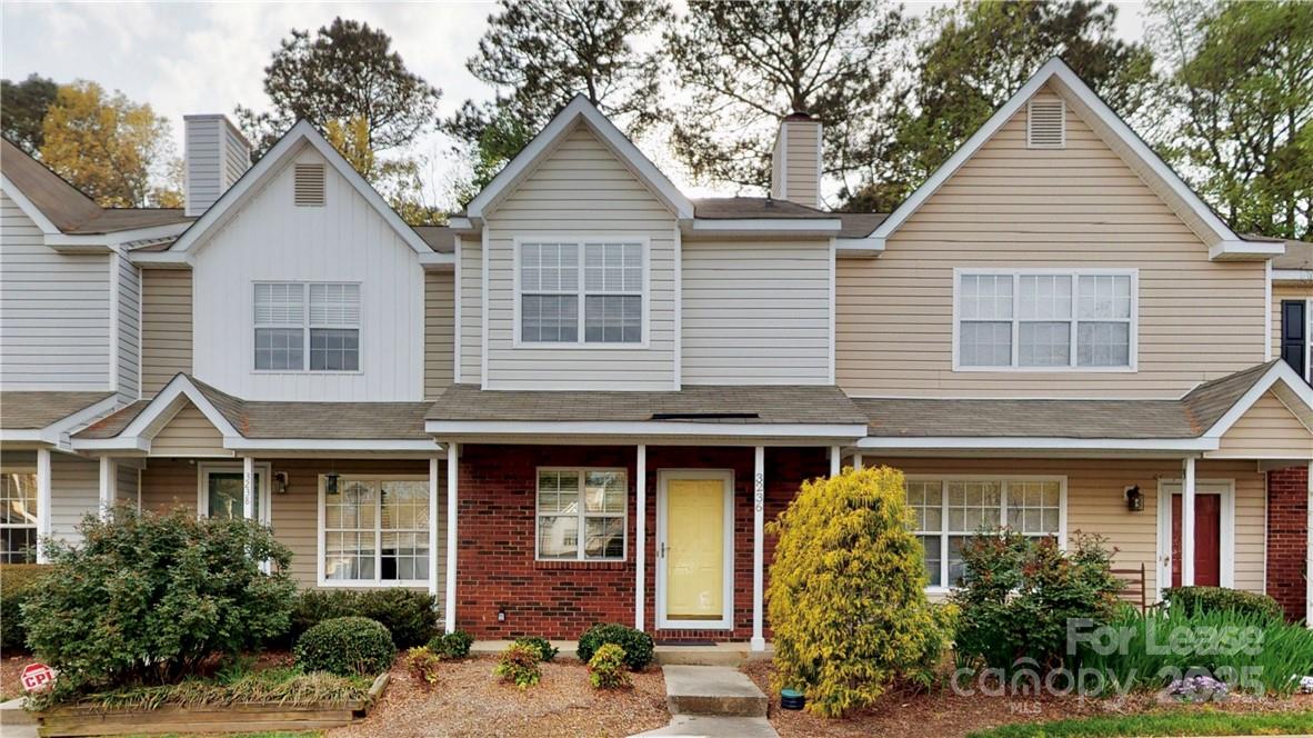 Property image 1 at 3236 Summercroft Lane, Charlotte, NC 28269