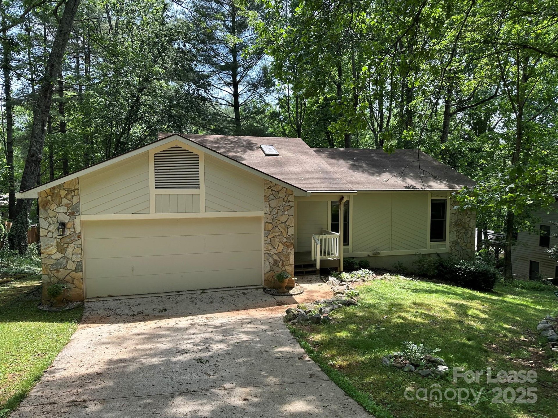 Property image 1 at 4 Bramble Court, Arden, NC 28704