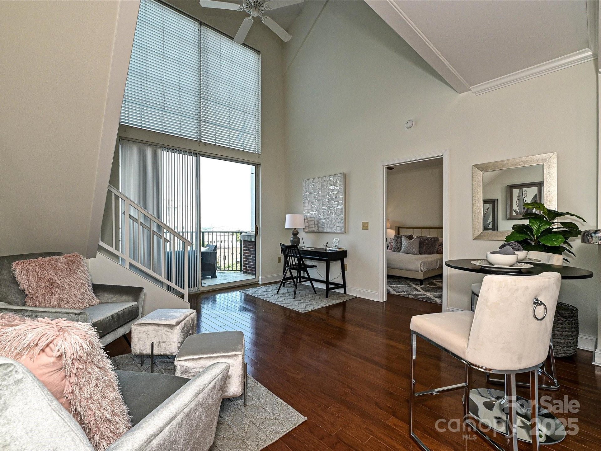 Property image 2 at 300 W 5th Street, Charlotte, NC 28202