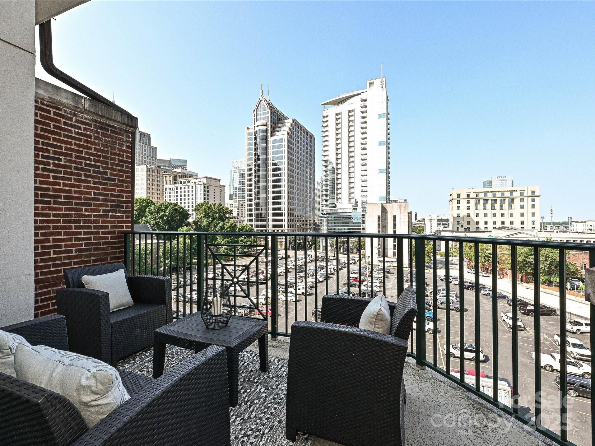 Property image 4 at 300 W 5th Street, Charlotte, NC 28202