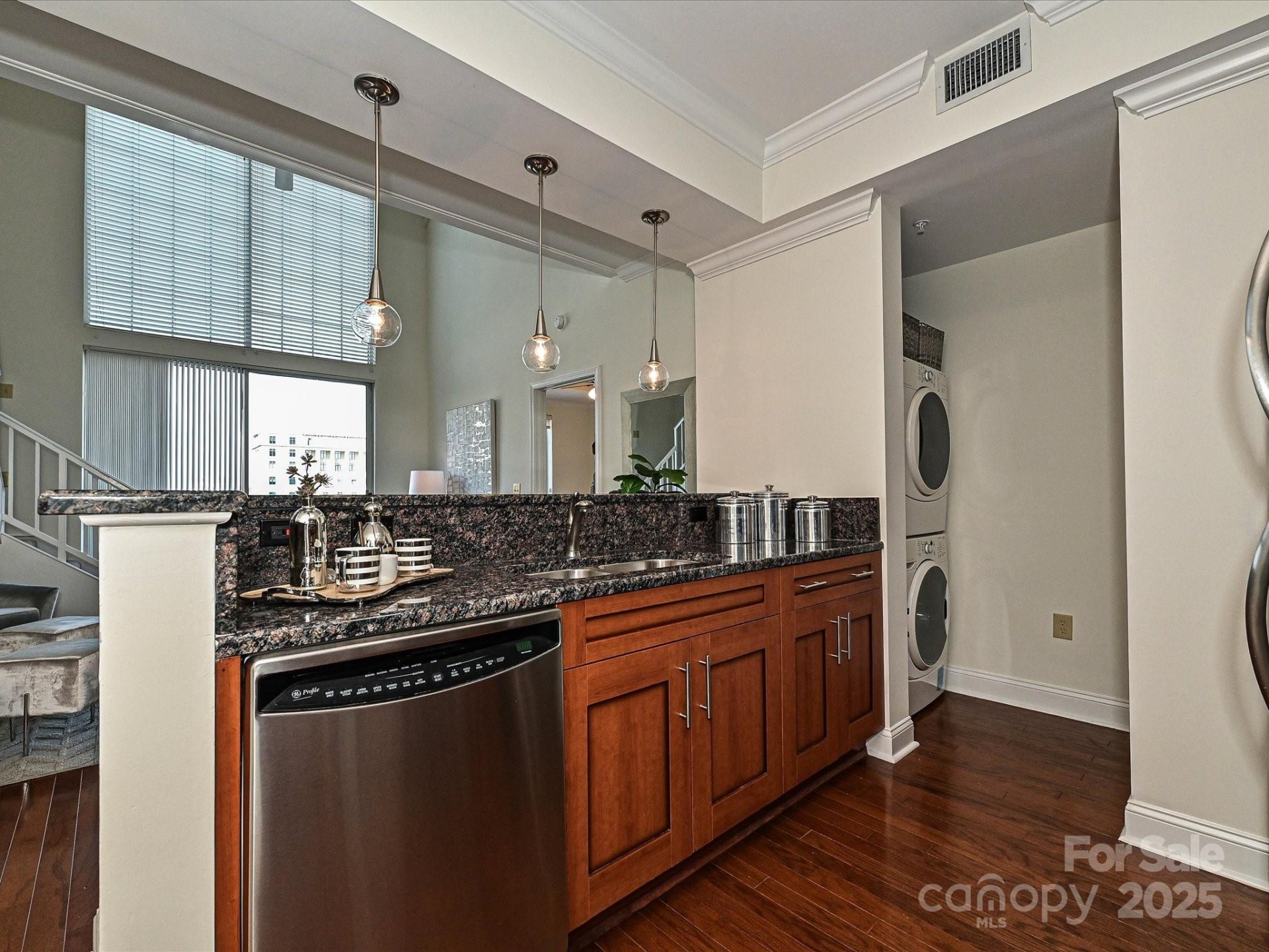 Property image 5 at 300 W 5th Street, Charlotte, NC 28202