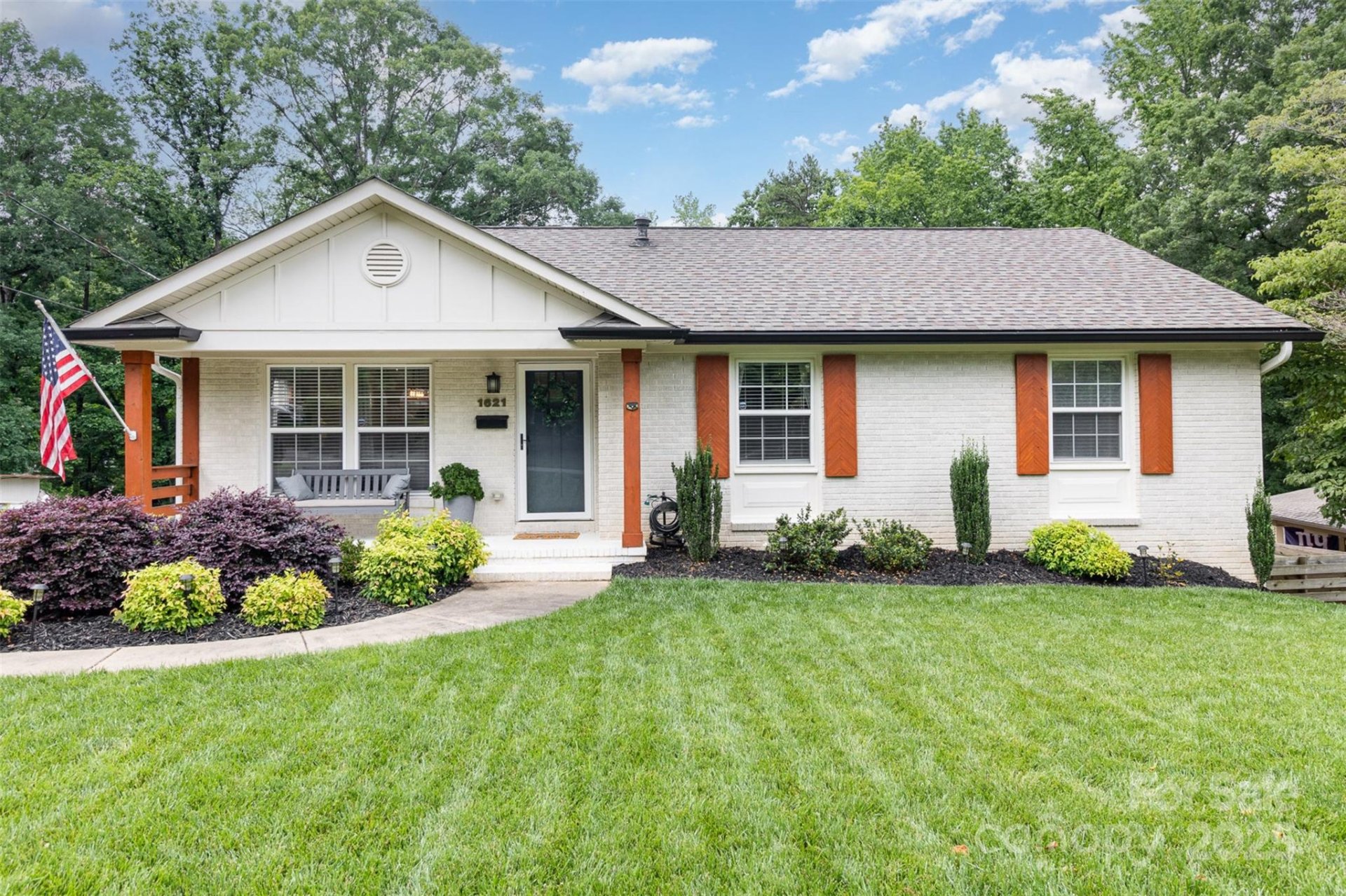 Property image 1 at 1621 Brookdale Avenue, Charlotte, NC 28210