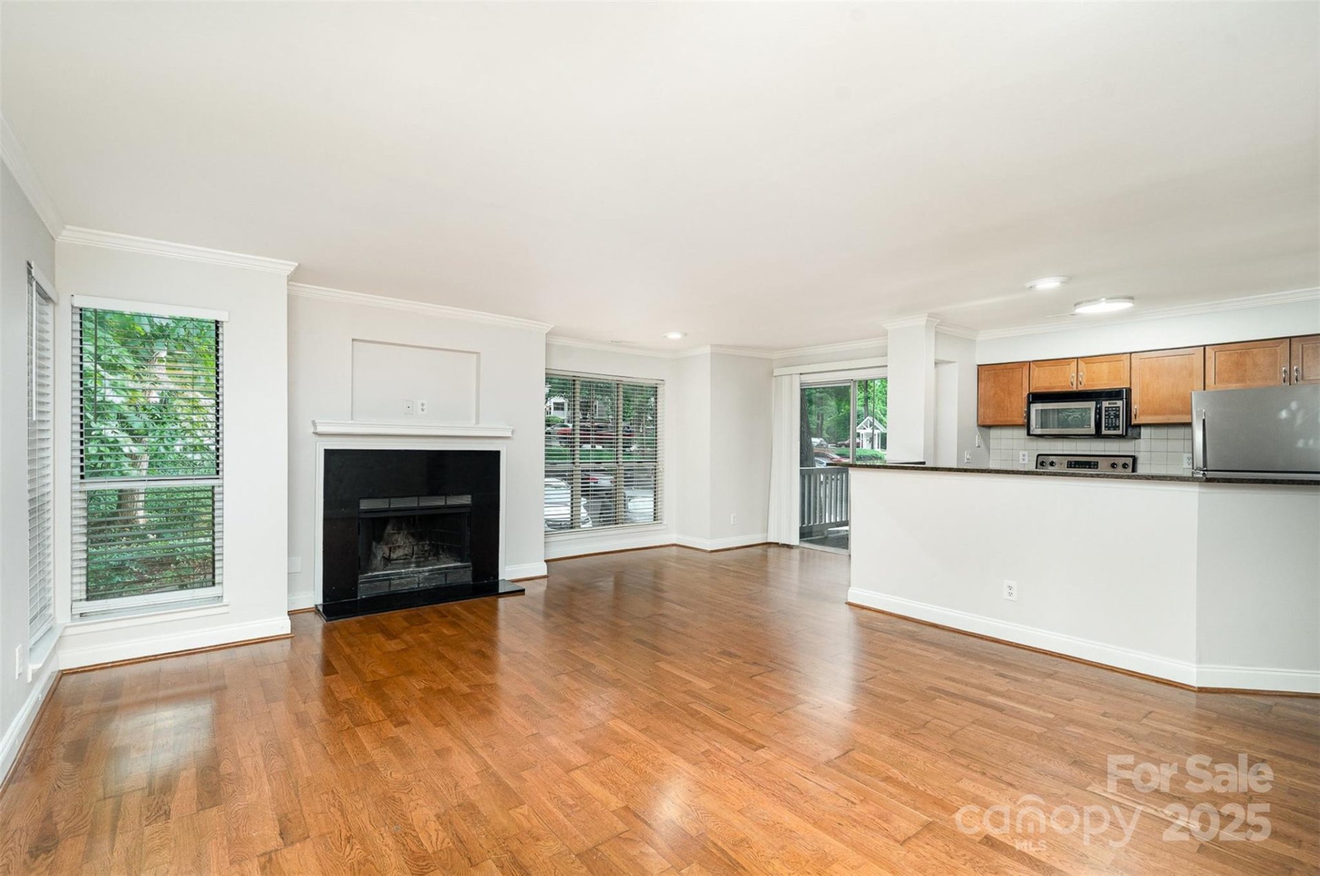 Property image 2 at 2512 Cranbrook Lane, Charlotte, NC 28207