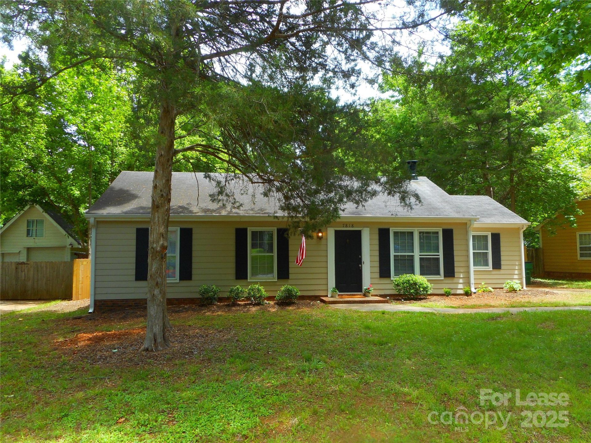 Property image 1 at 7818 Surreywood Place, Charlotte, NC 28270