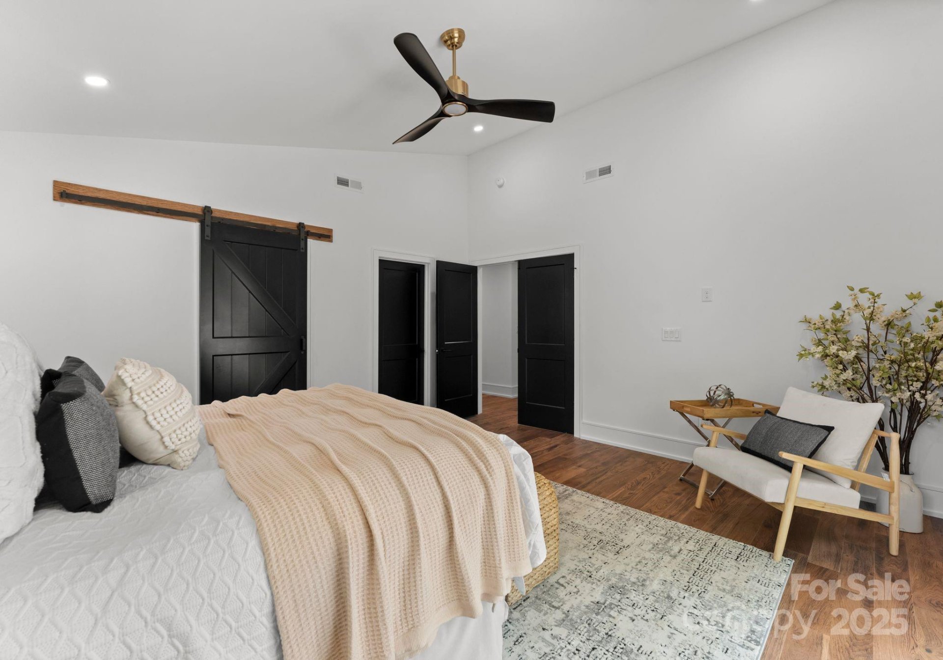 Property image 4 at 4562 Rockford Court, Charlotte, NC 28209