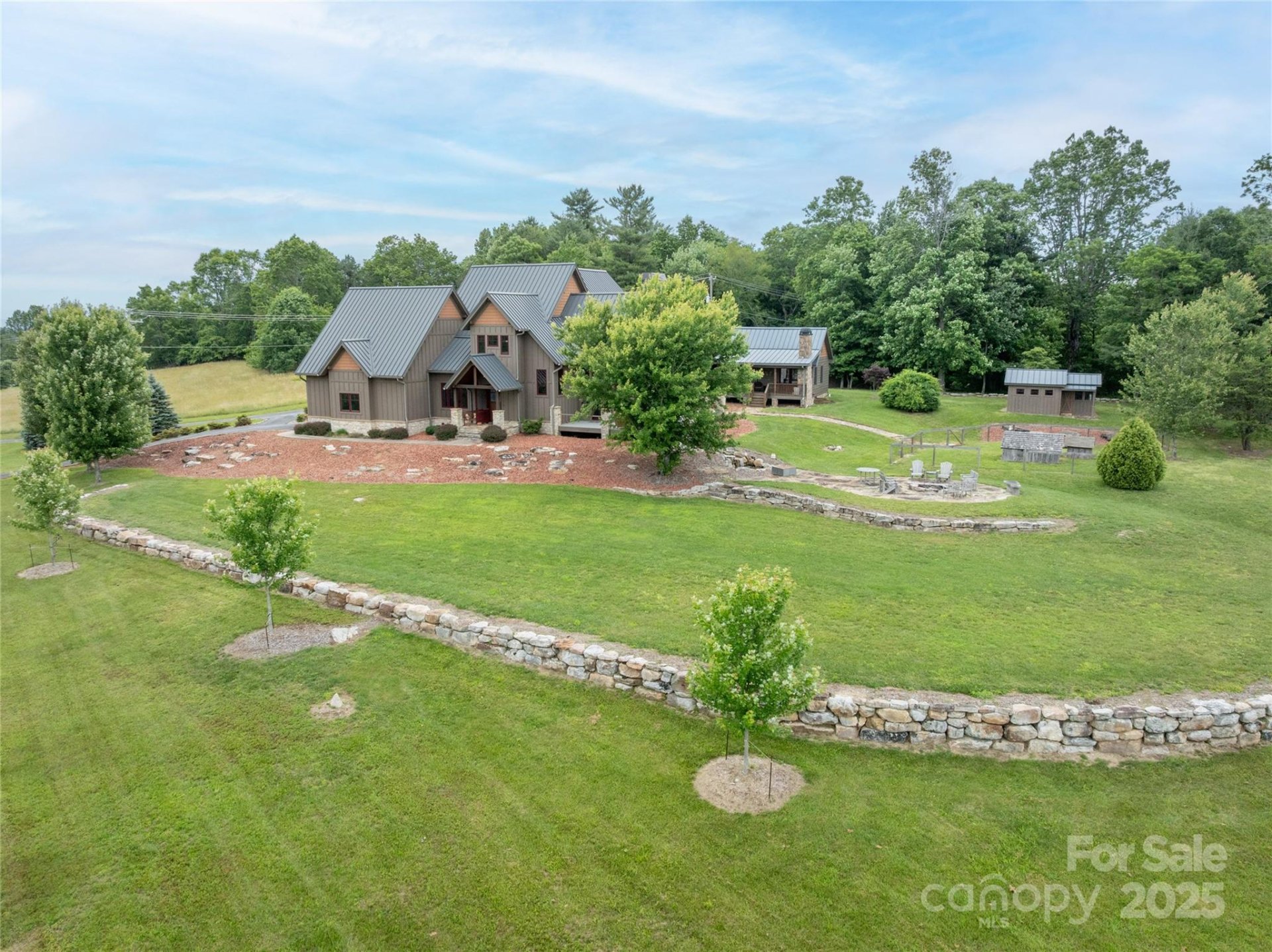 Property at 4862 Pinnacle Mountain Road, Zirconia, NC 28790