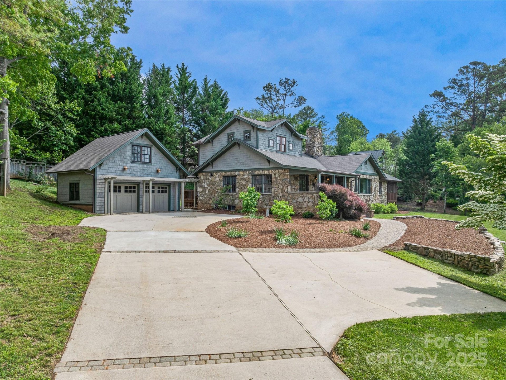 Property image 2 at 2 Fairway Road, Asheville, NC 28804