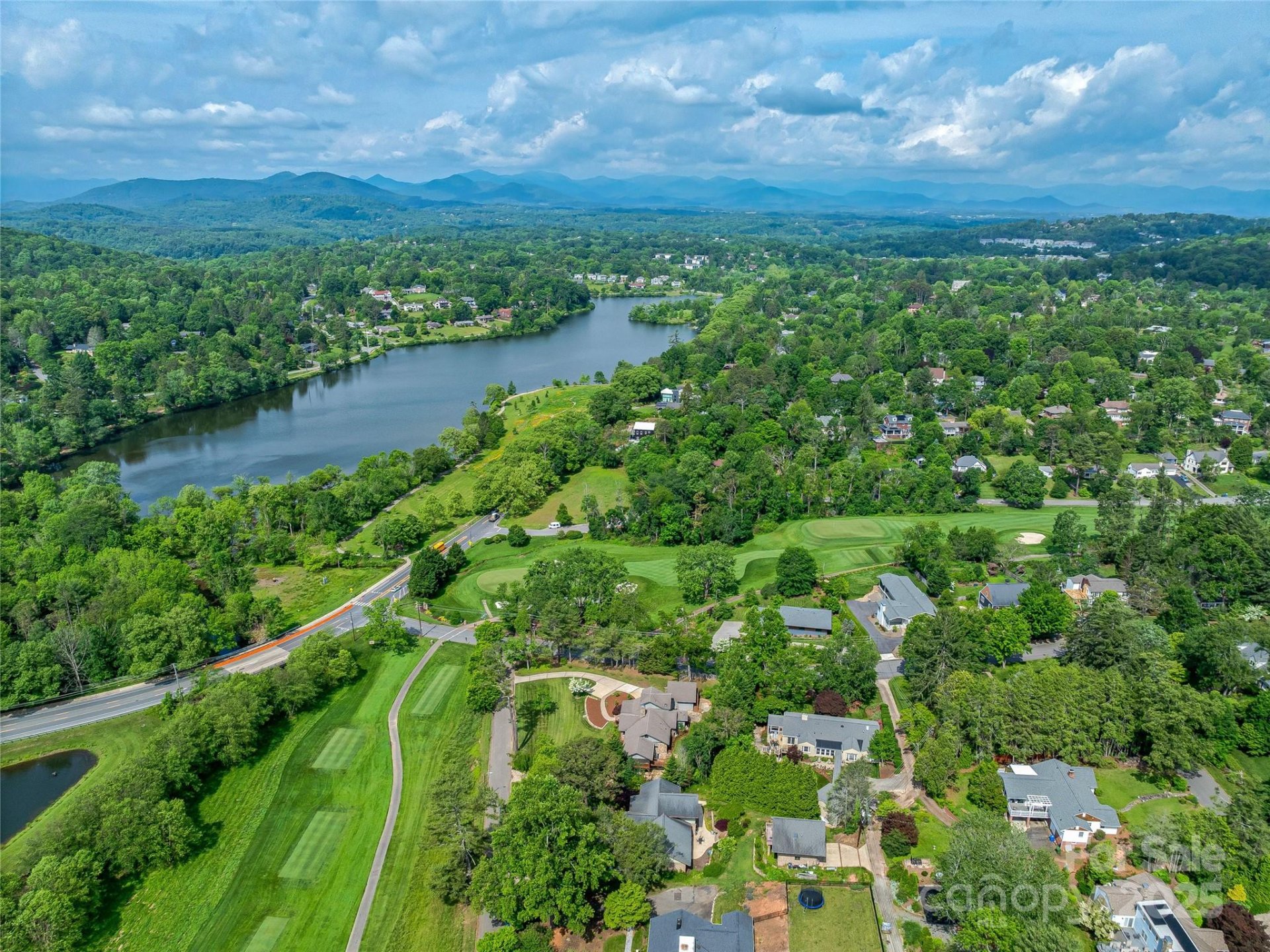 Property image 3 at 2 Fairway Road, Asheville, NC 28804