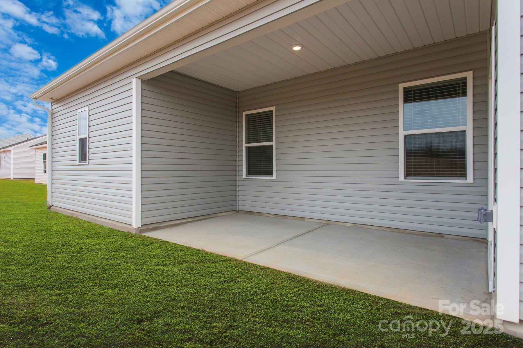Property image 2 at 113 Rills Crossing Way, Troutman, NC 28166