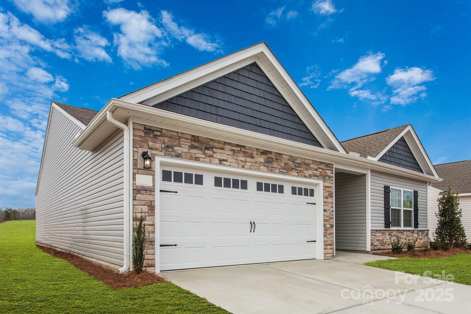 Property image 2 at 117 Rills Crossing Way, Troutman, NC 28166