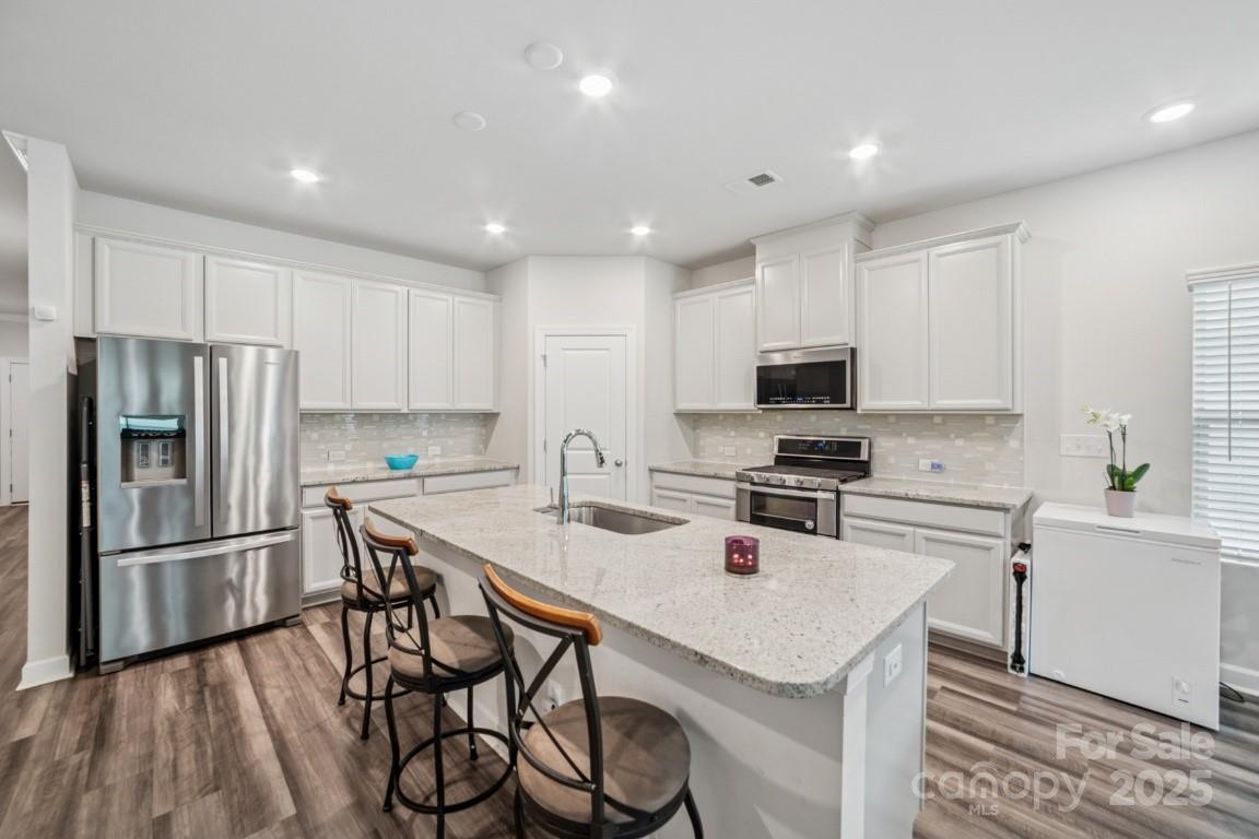 Property image 5 at 9525 Festival Way, Charlotte, NC 28215