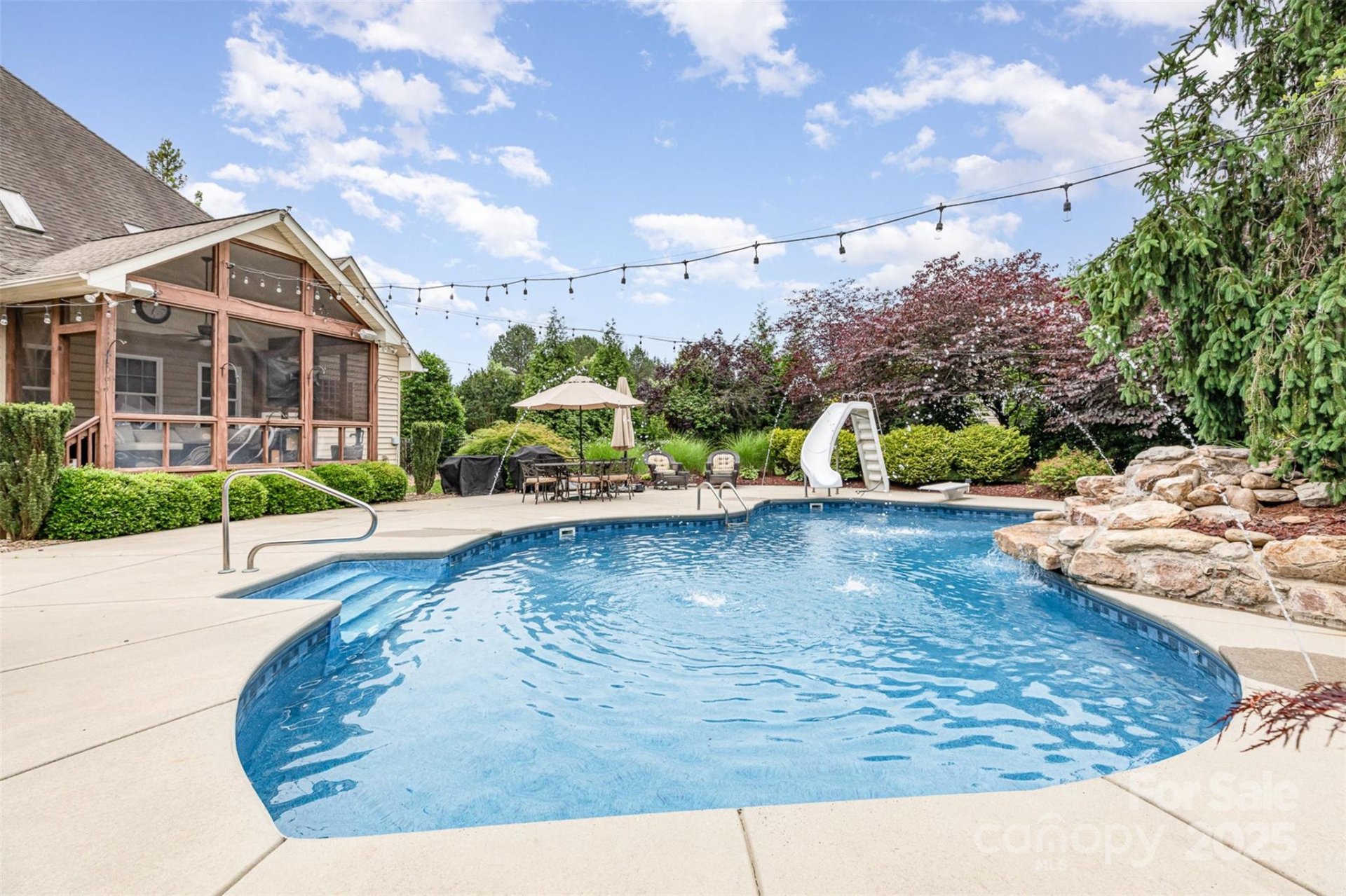 Property image 4 at 6057 Erie View Court, Denver, NC 28037
