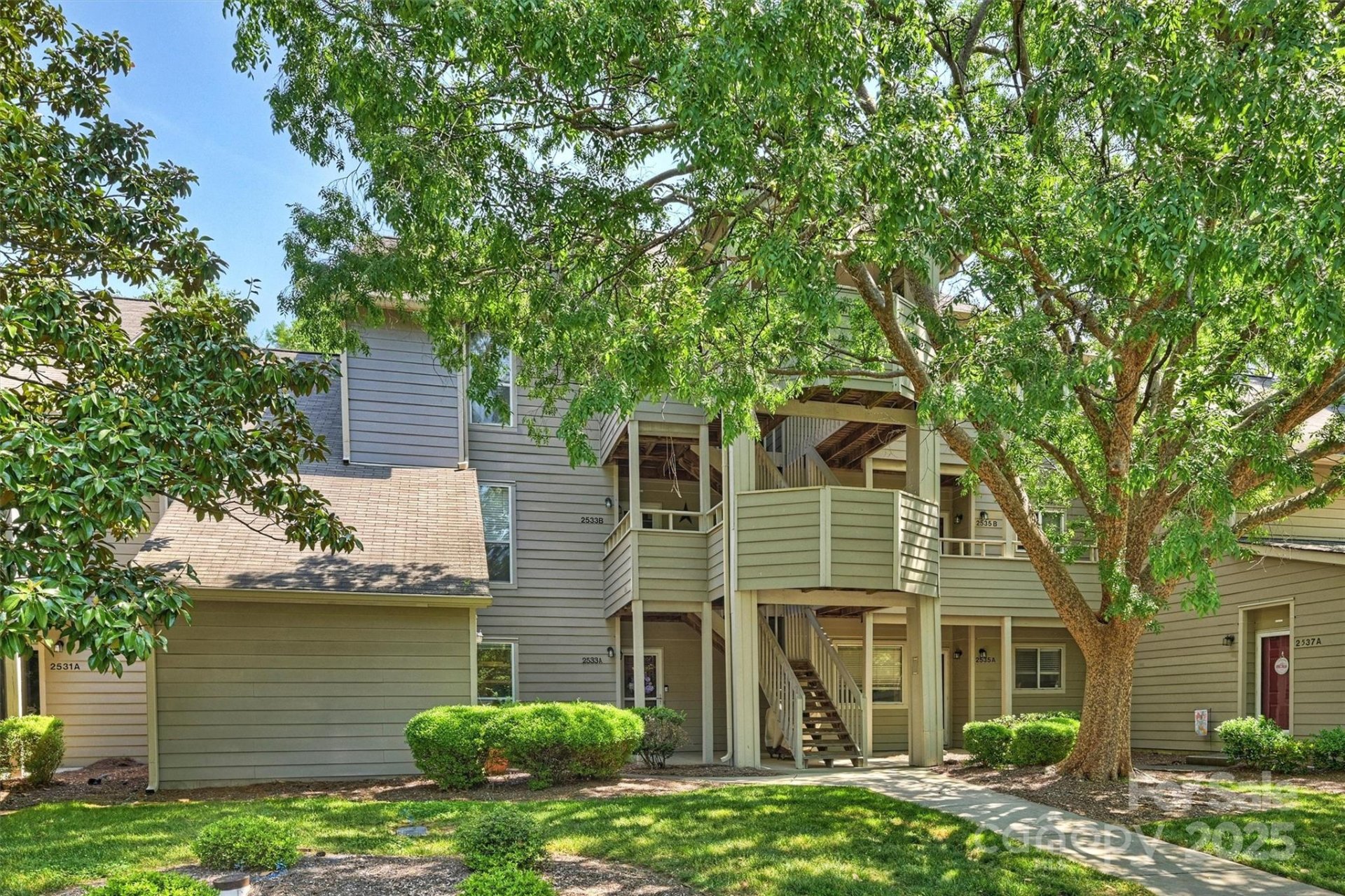Property image 3 at 2533 Stockbridge Drive, Charlotte, NC 28210