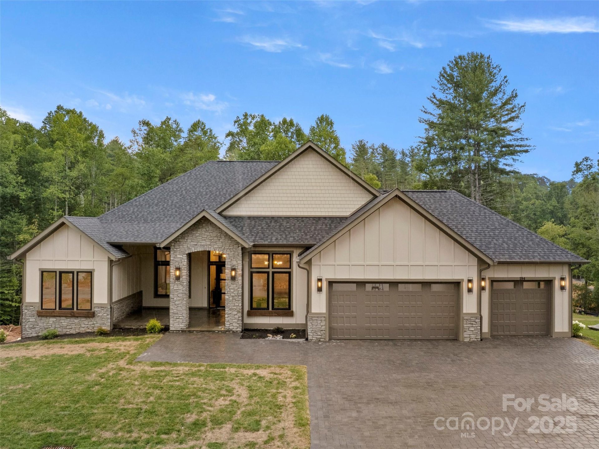 Property image 1 at 184 Sunridge Avenue, Horse Shoe, NC 28742