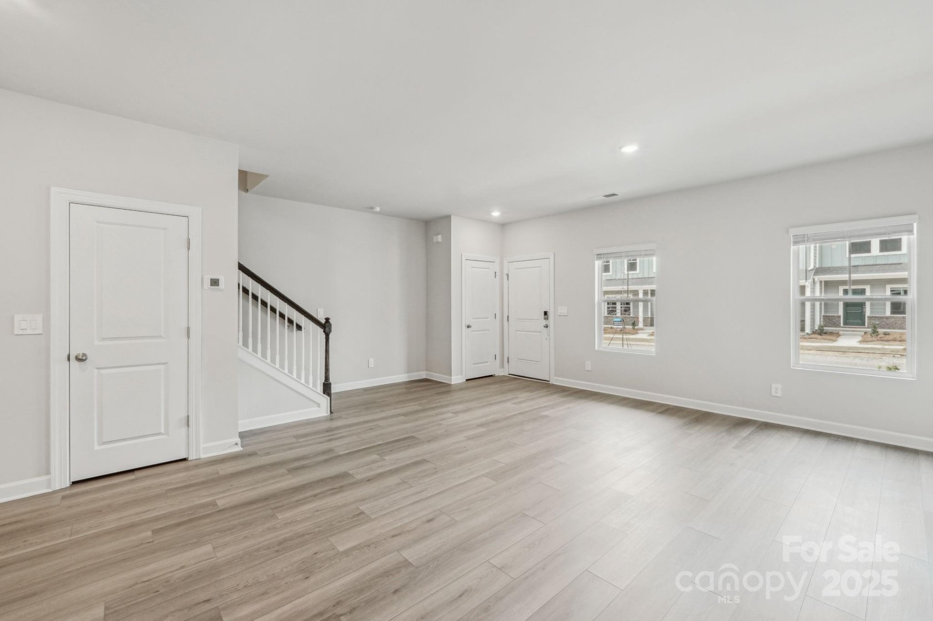 Property image 2 at 124 Utility Lane, Mooresville, NC 28117
