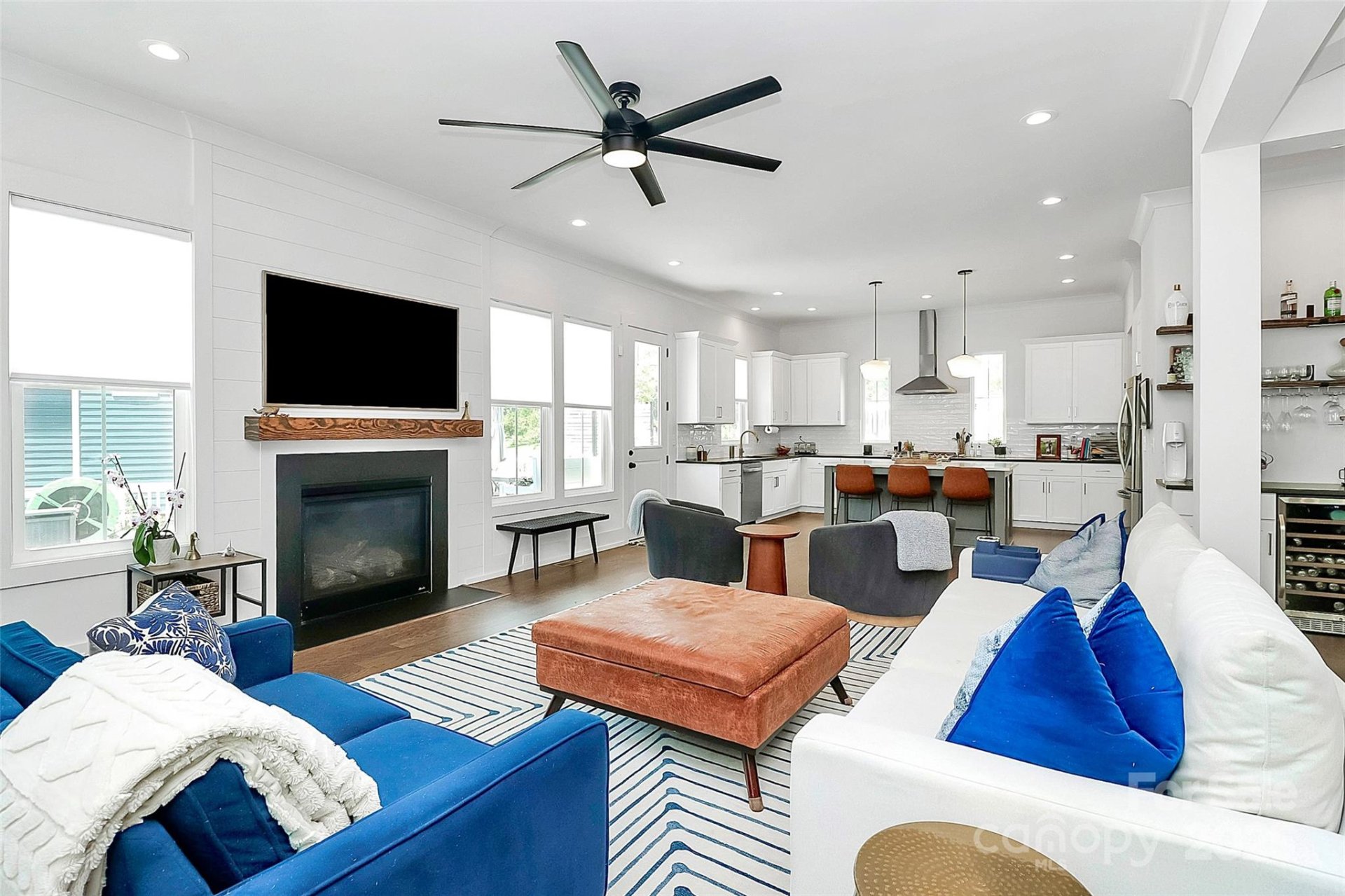 Property image 3 at 2600 Palm Avenue, Charlotte, NC 28205