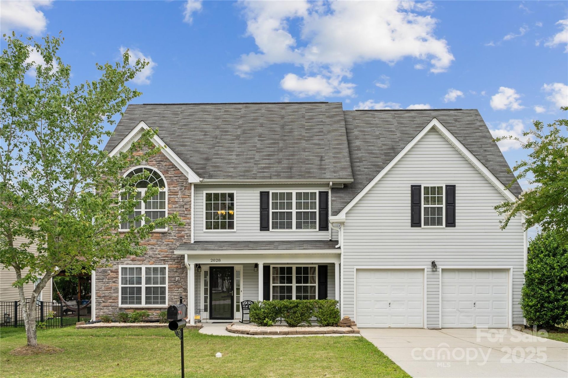 The Creeks Edge, Rock Hill Community