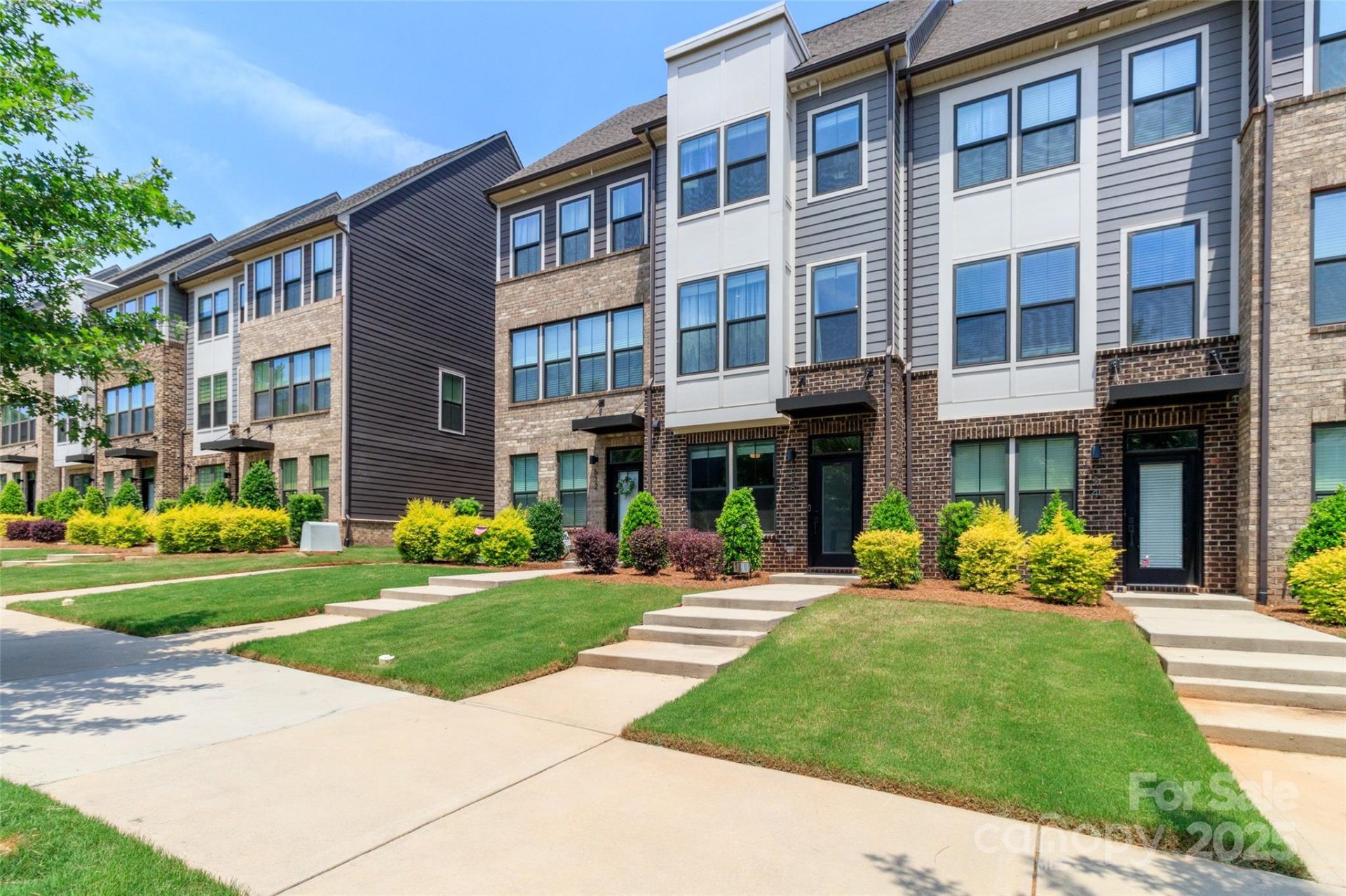 Property image 4 at 628 Uwharrie River Road, Charlotte, NC 28211