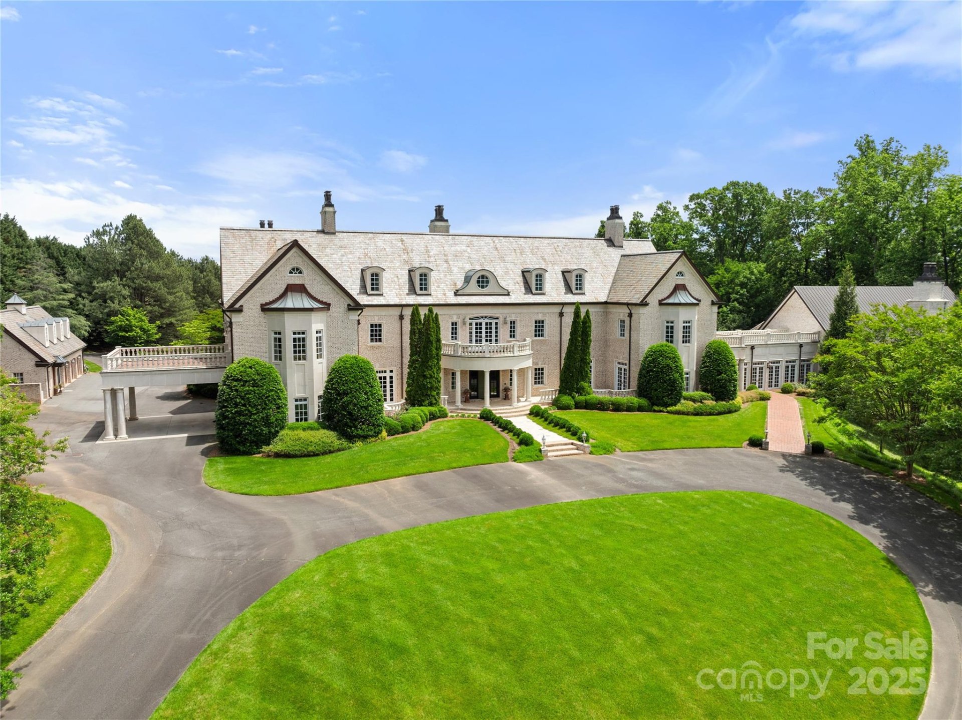 Property image 1 at 1067 E Kent Road, Winston Salem, NC 27104