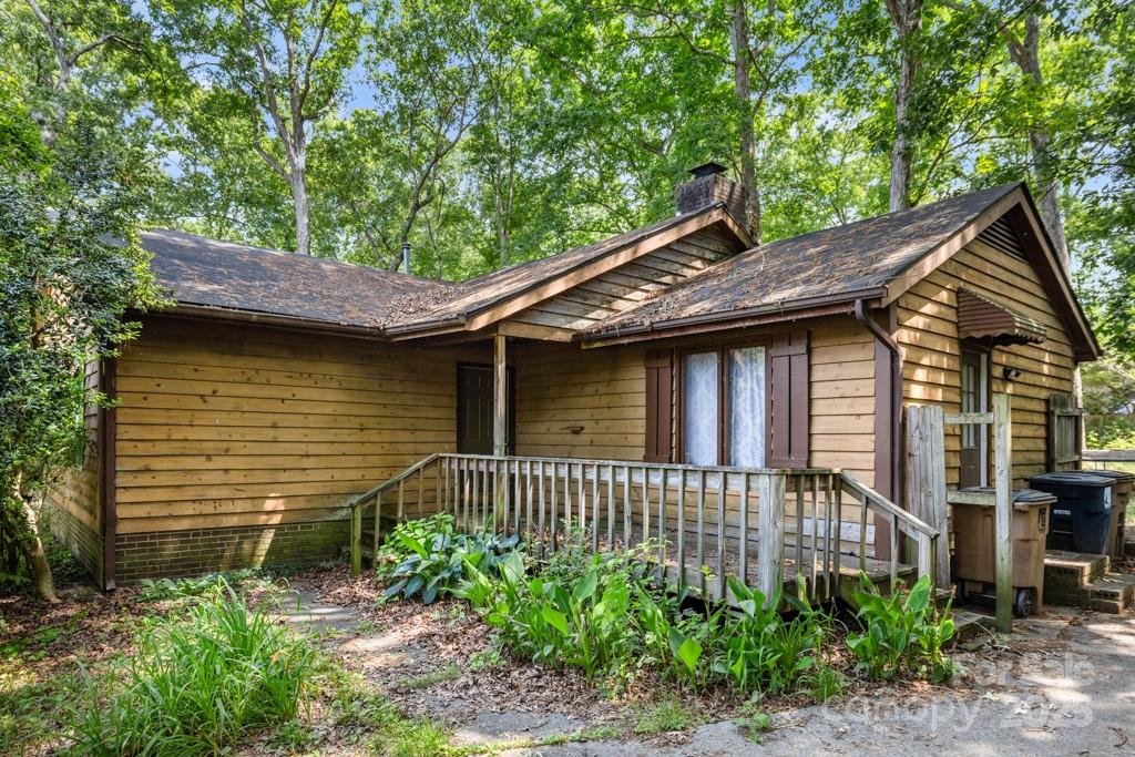 8007 Red Lantern Road