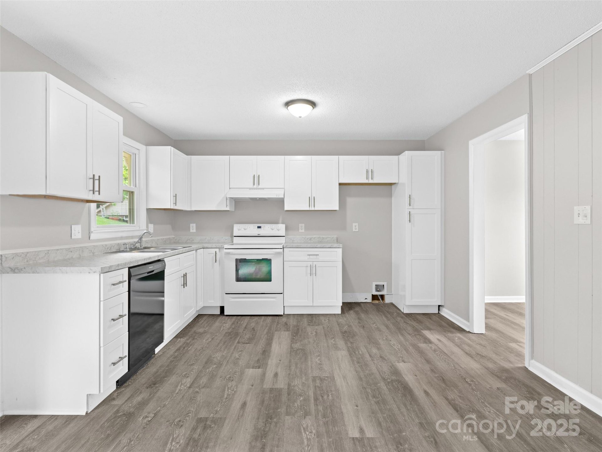 Property image 2 at 16 Sun Valley Court, Alexander, NC 28701
