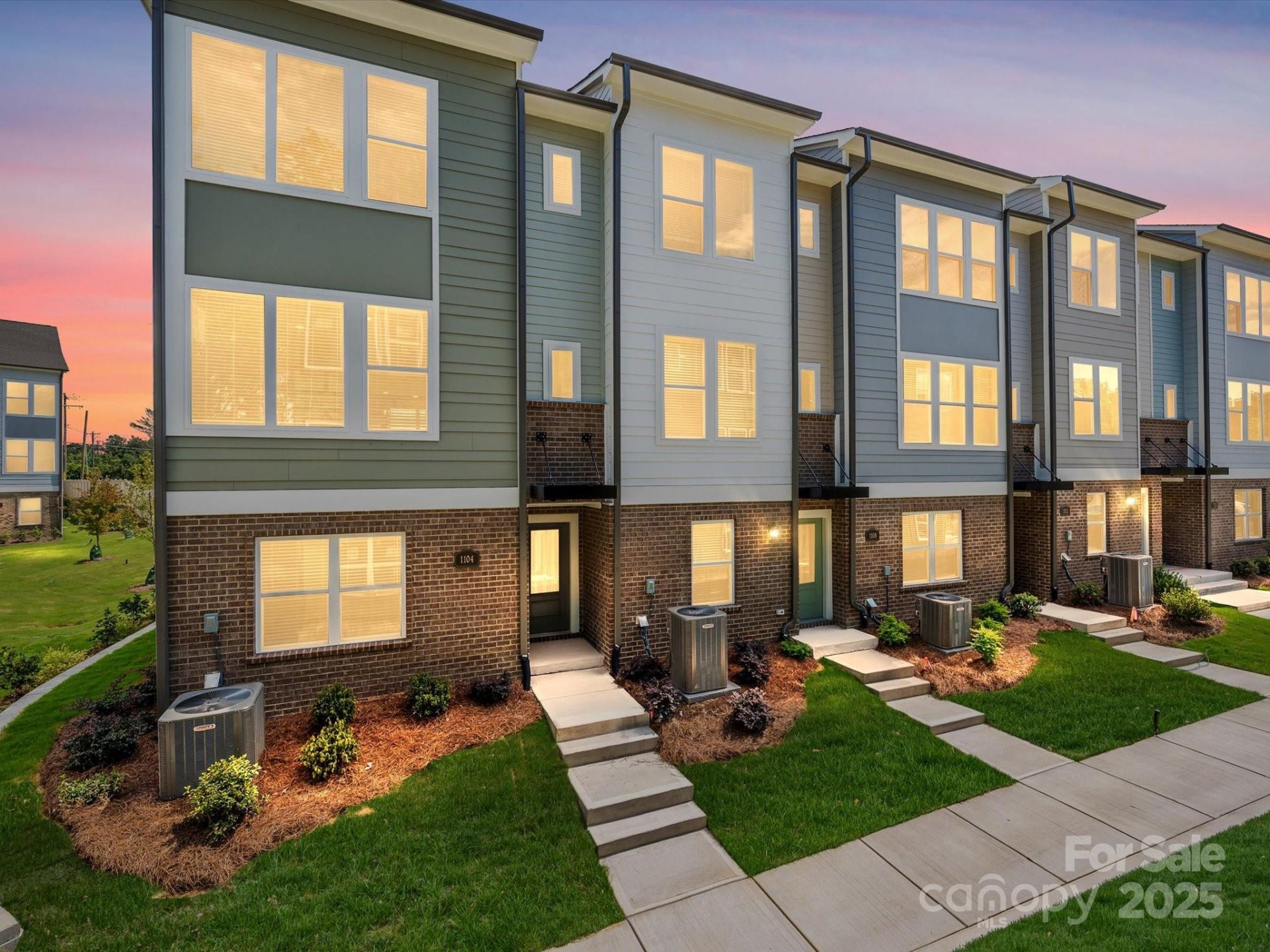 Property image 2 at 1104 Bismuth Lane, Charlotte, NC 28211