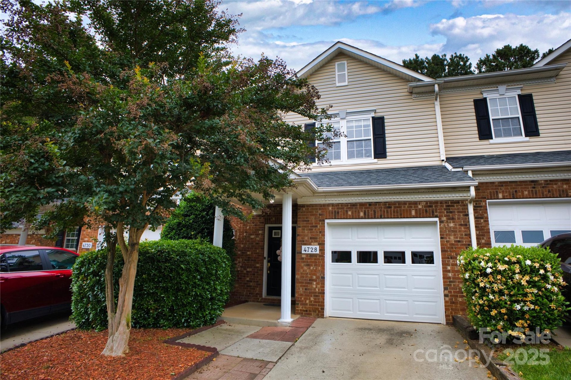 4728 Cottage Oaks Drive