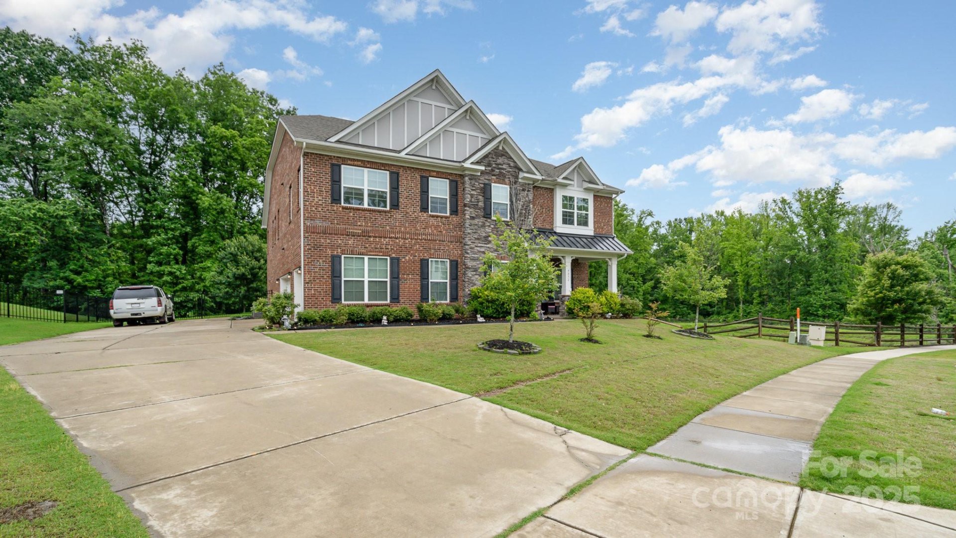Property image 2 at 9032 Cornflower Drive, Harrisburg, NC 28075