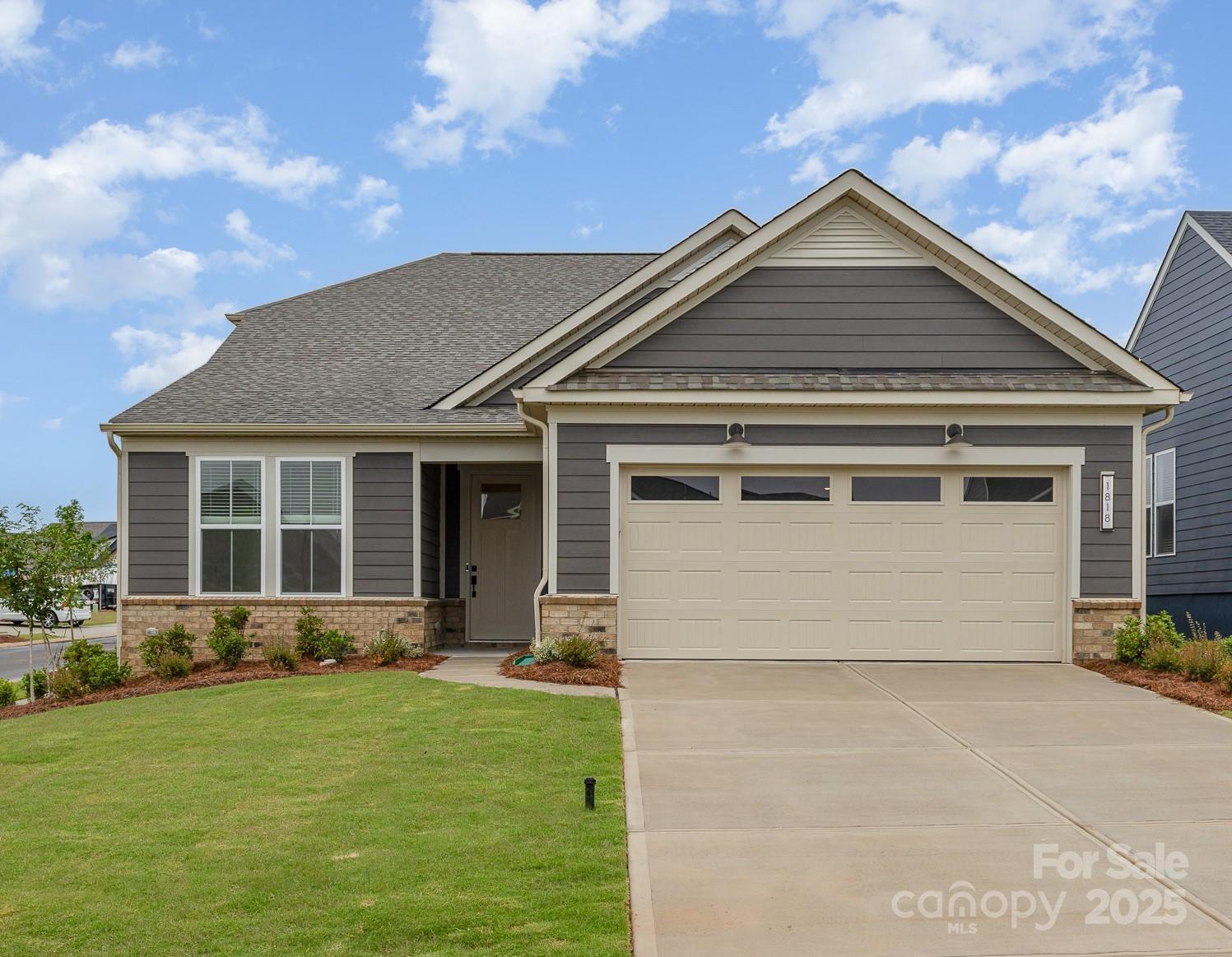 Carolina Riverside, Belmont Community
