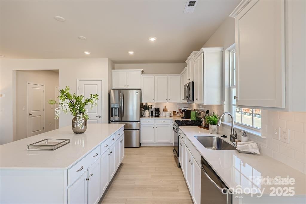 Property image 4 at 194 White Apple Way, Statesville, NC 28625
