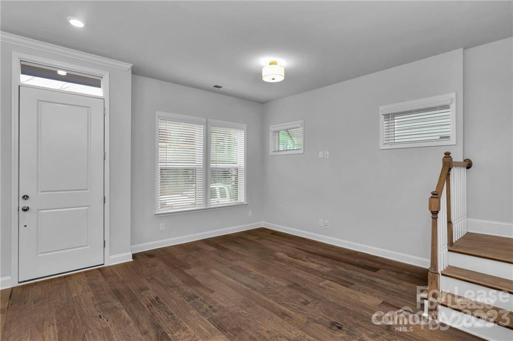 Property image 3 at 6327 Southgrove Street, Charlotte, NC 28277