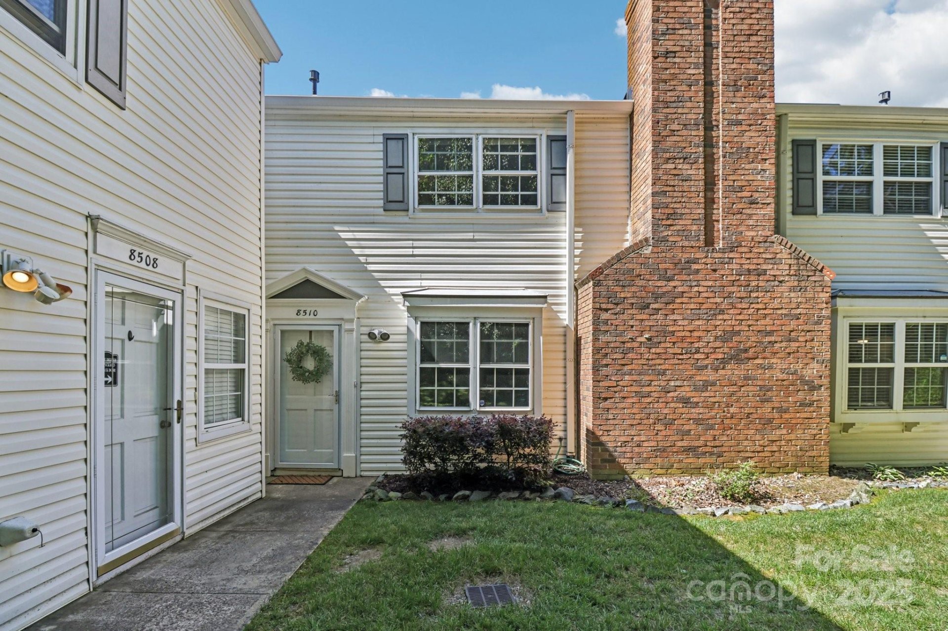 Property image 2 at 8510 Castle Pine Court, Charlotte, NC 28226