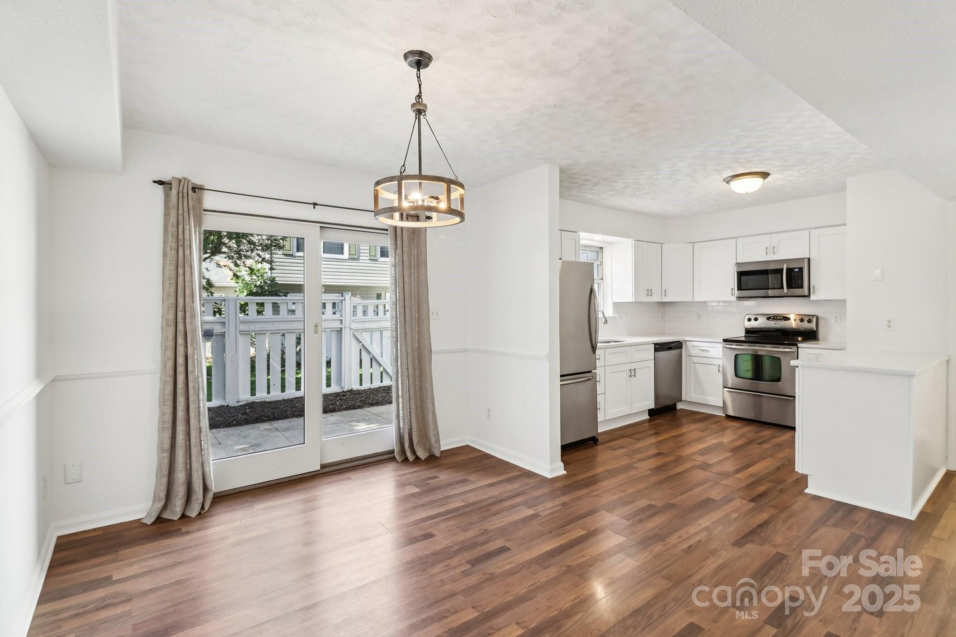 Property image 5 at 8510 Castle Pine Court, Charlotte, NC 28226