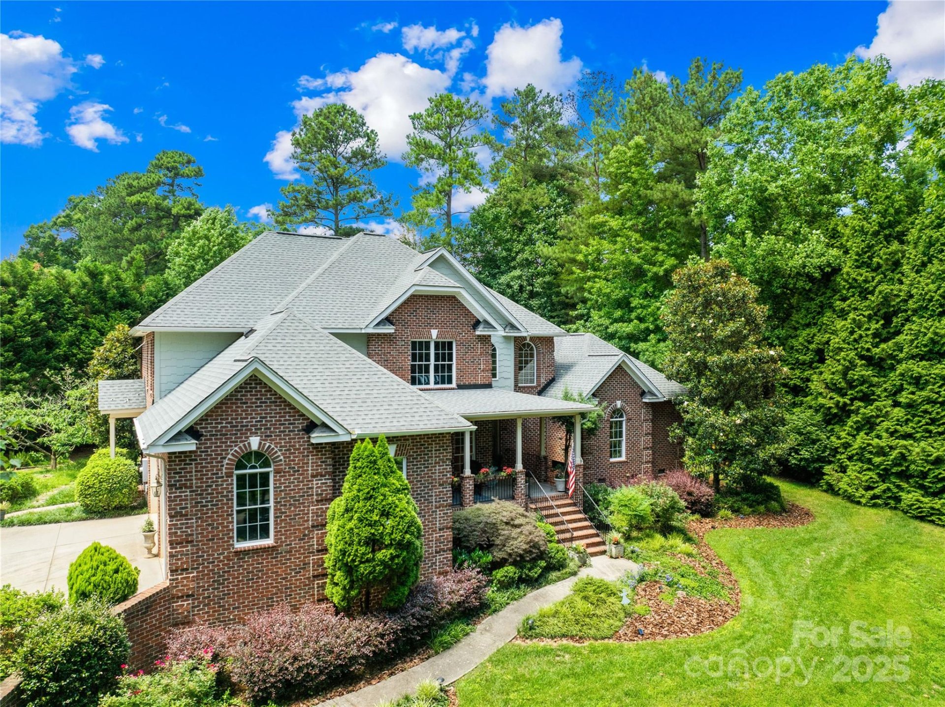Mccrary Woods, Mooresville Community
