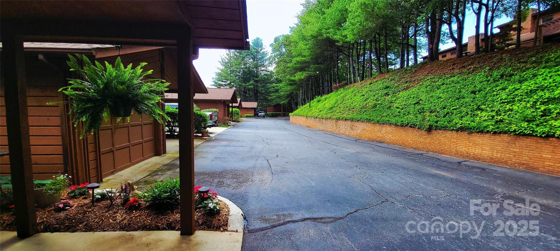 Property image 3 at 308 Woodfield Drive, Asheville, NC 28803