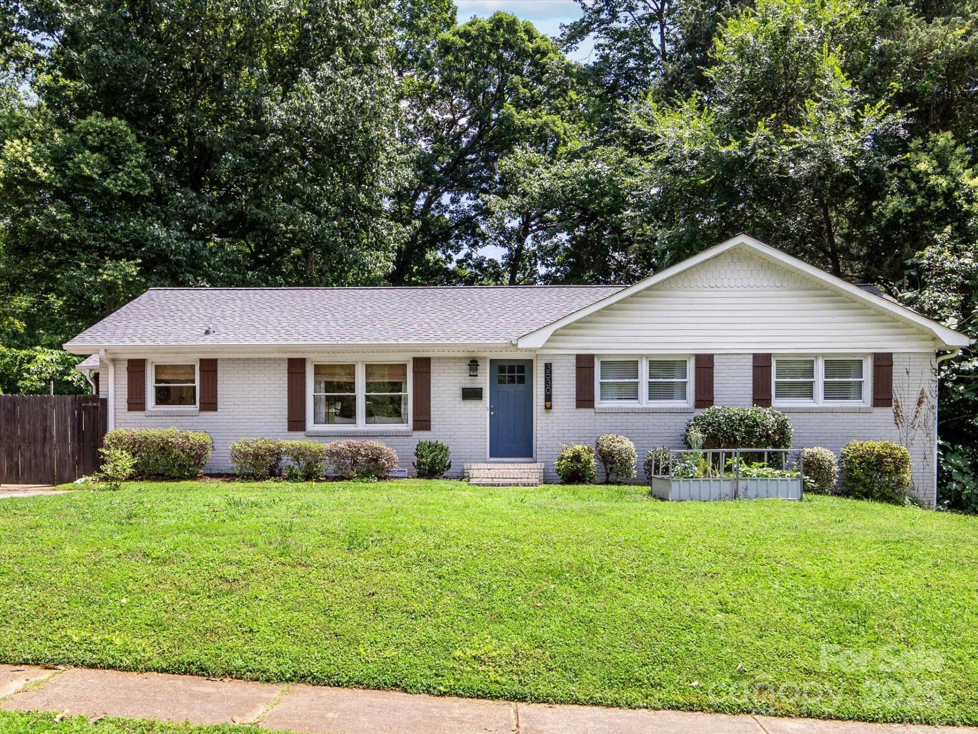 Property image 1 at 3530 Woodleaf Road, Charlotte, NC 28205