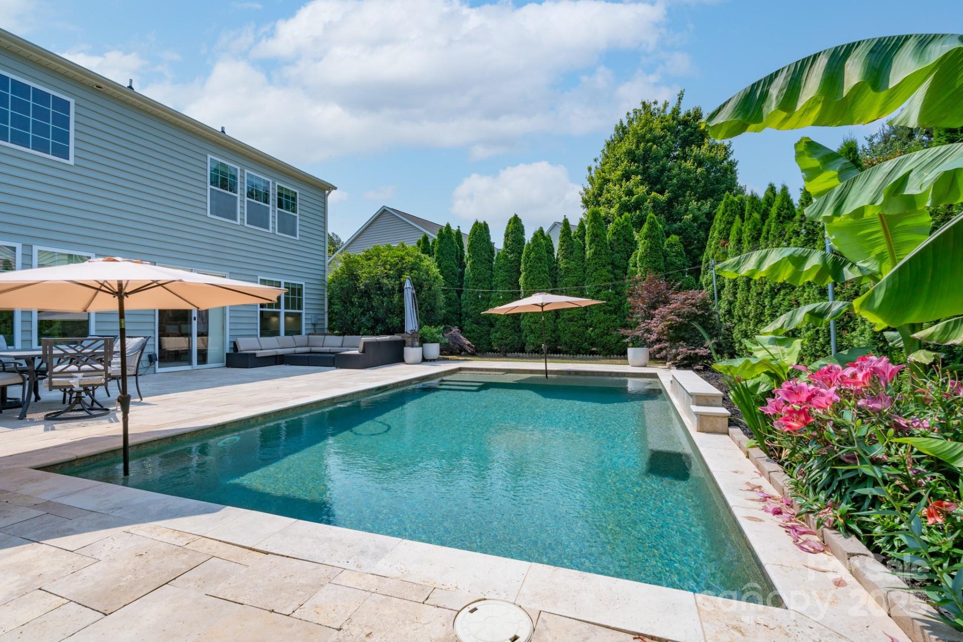 1211 Gold Rush Court