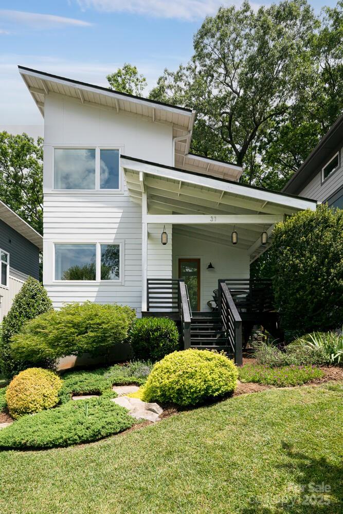 Property image 2 at 31 Mauricet Lane, Asheville, NC 28806