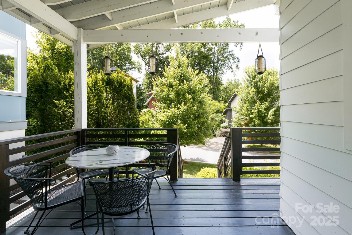 Property image 3 at 31 Mauricet Lane, Asheville, NC 28806
