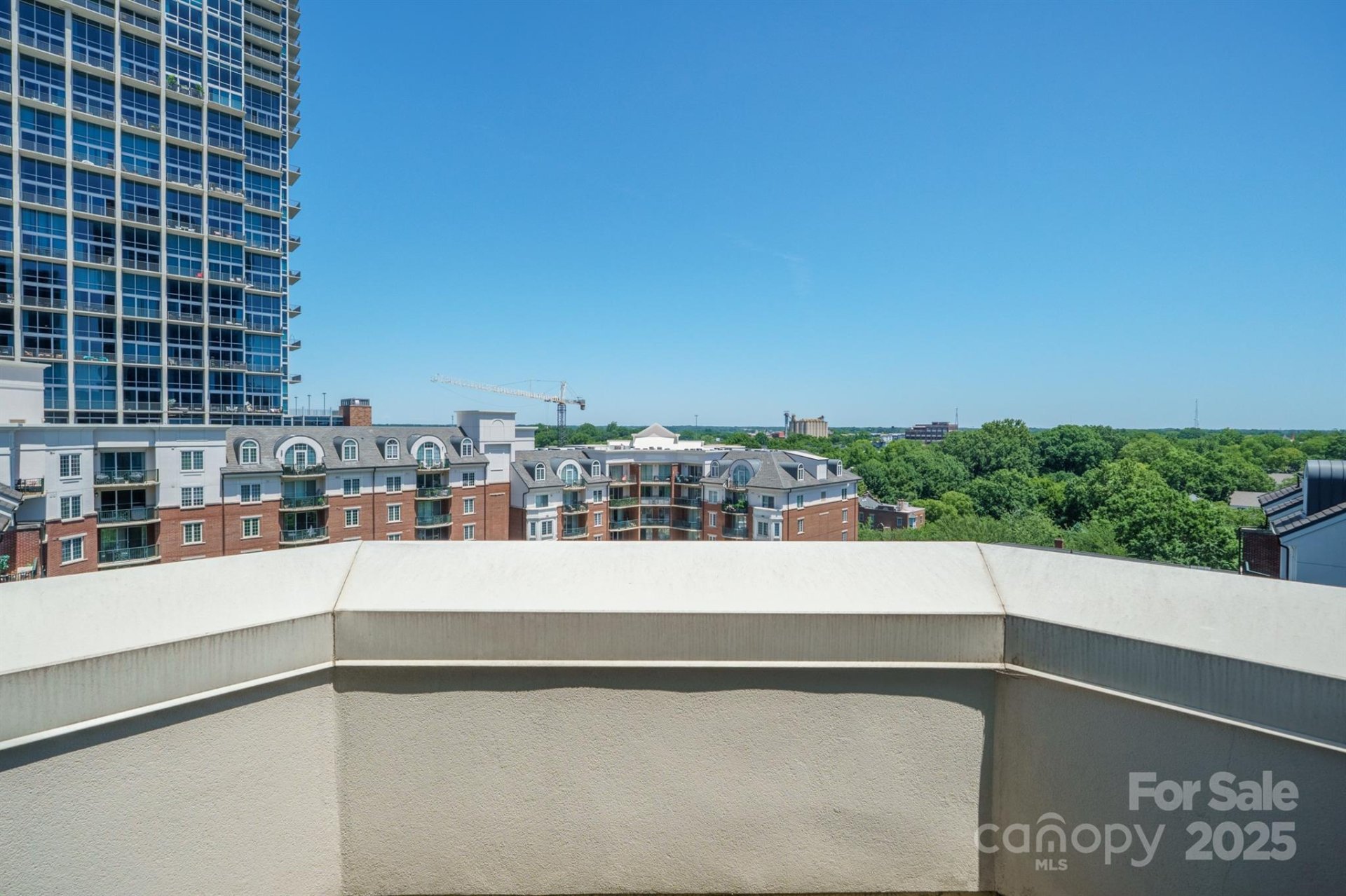 Property image 2 at 300 W 5th Street, Charlotte, NC 28202