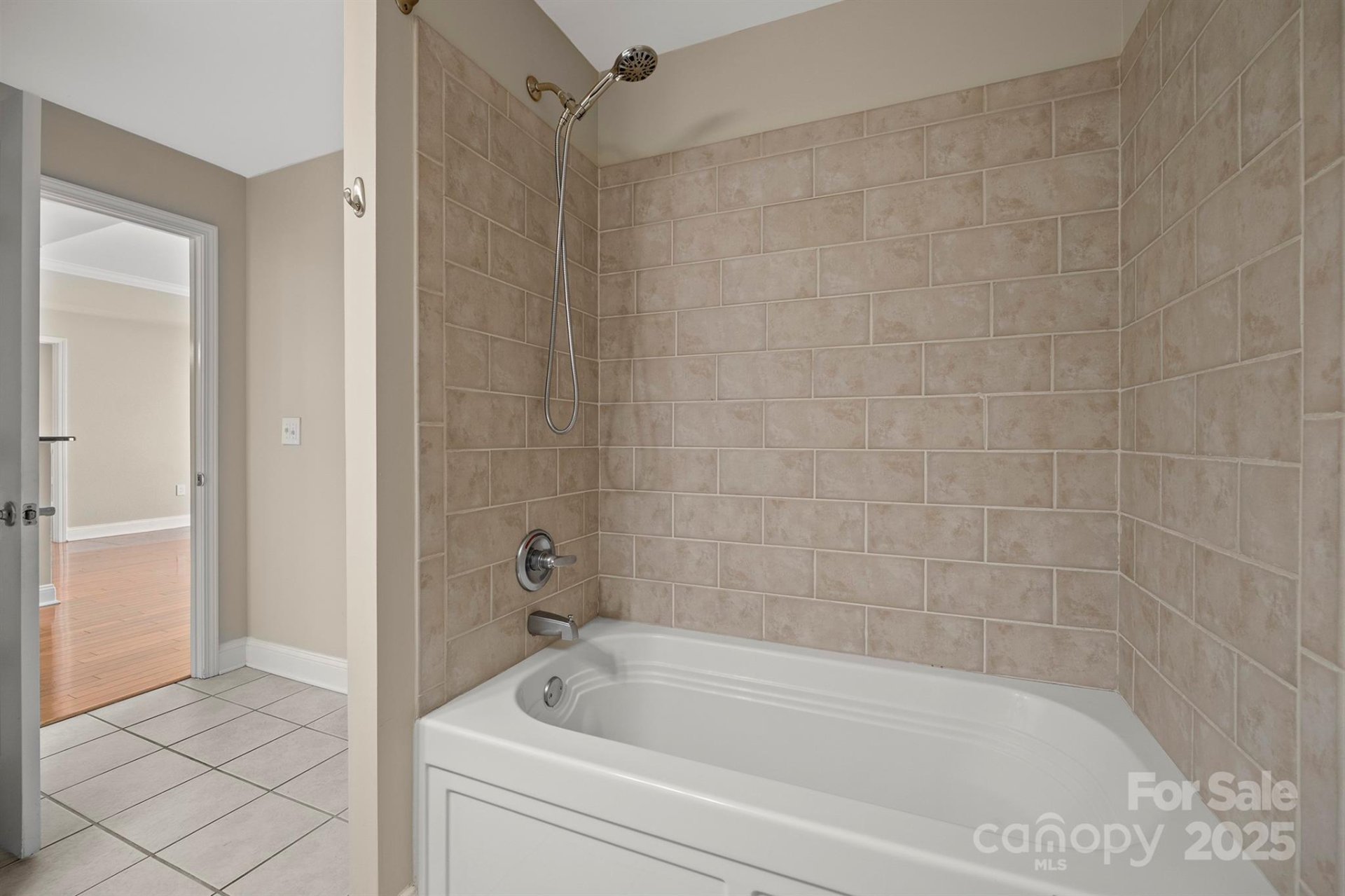 Property image 4 at 300 W 5th Street, Charlotte, NC 28202