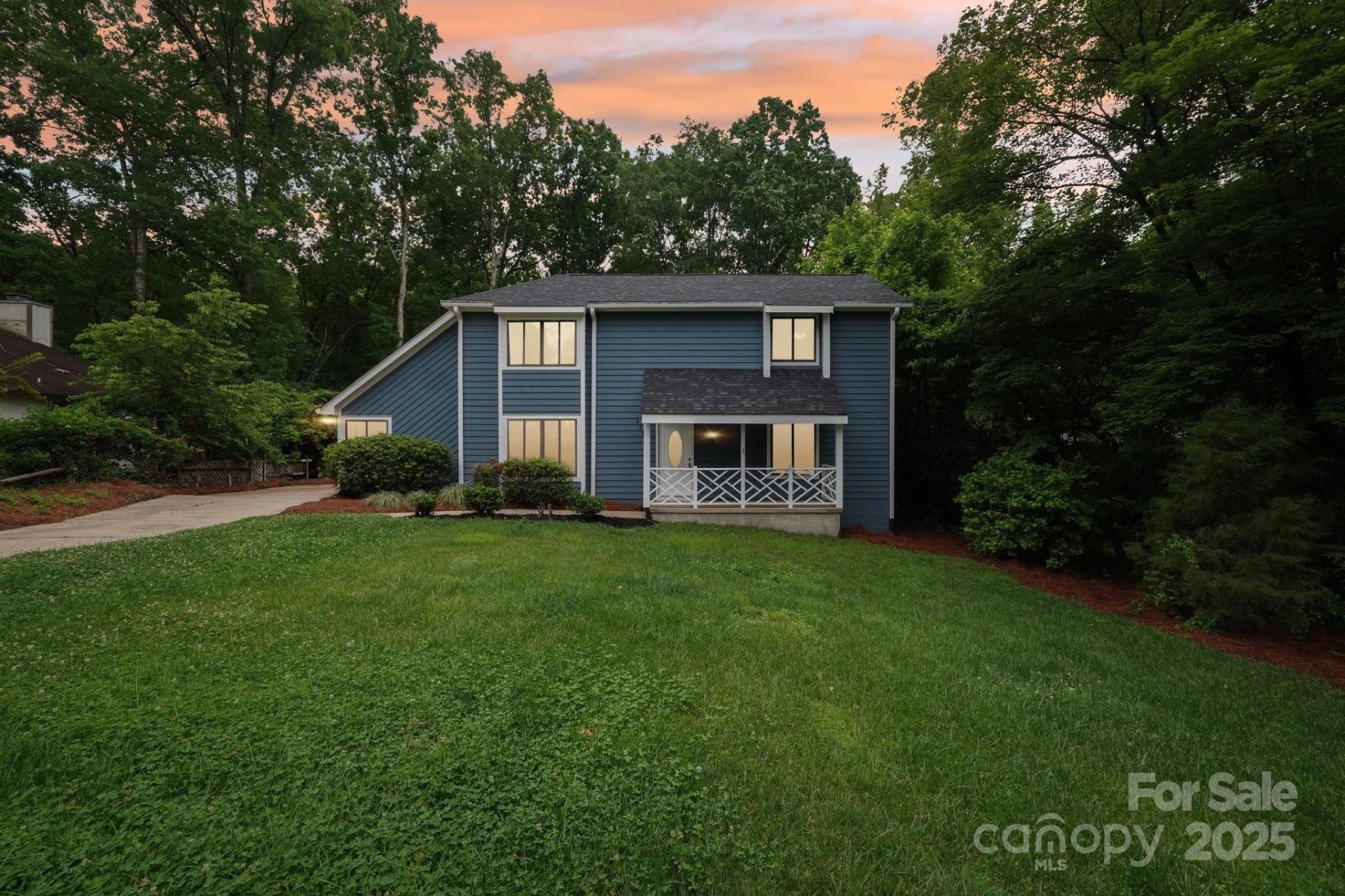 High Timbers, Charlotte Community