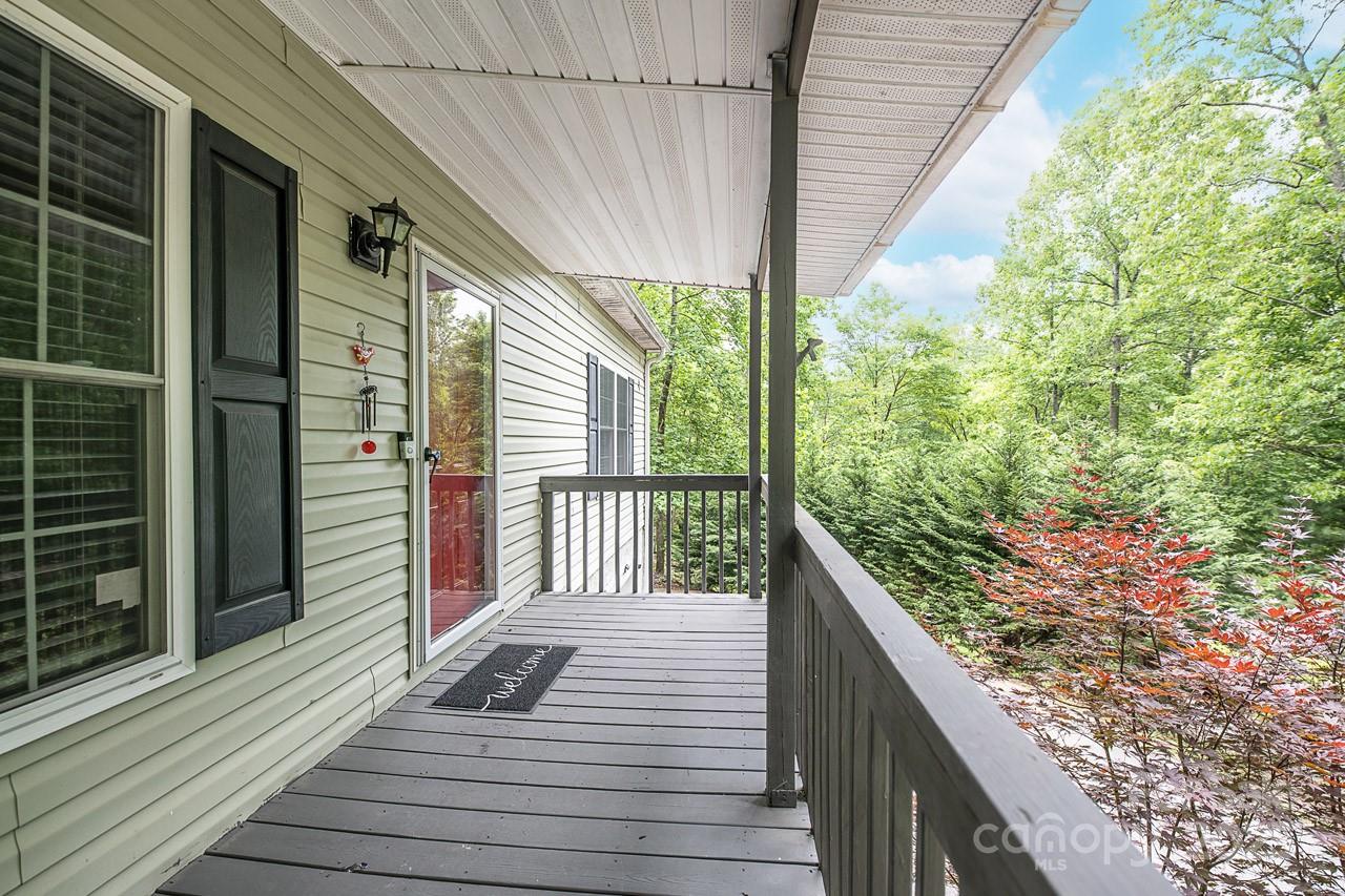 Property image 5 at 46 Badger Run, Hendersonville, NC 28739