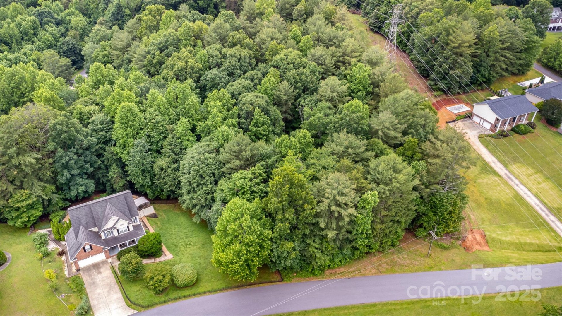 Property image 4 at 6255 Mountainside Drive, Hickory, NC 28601