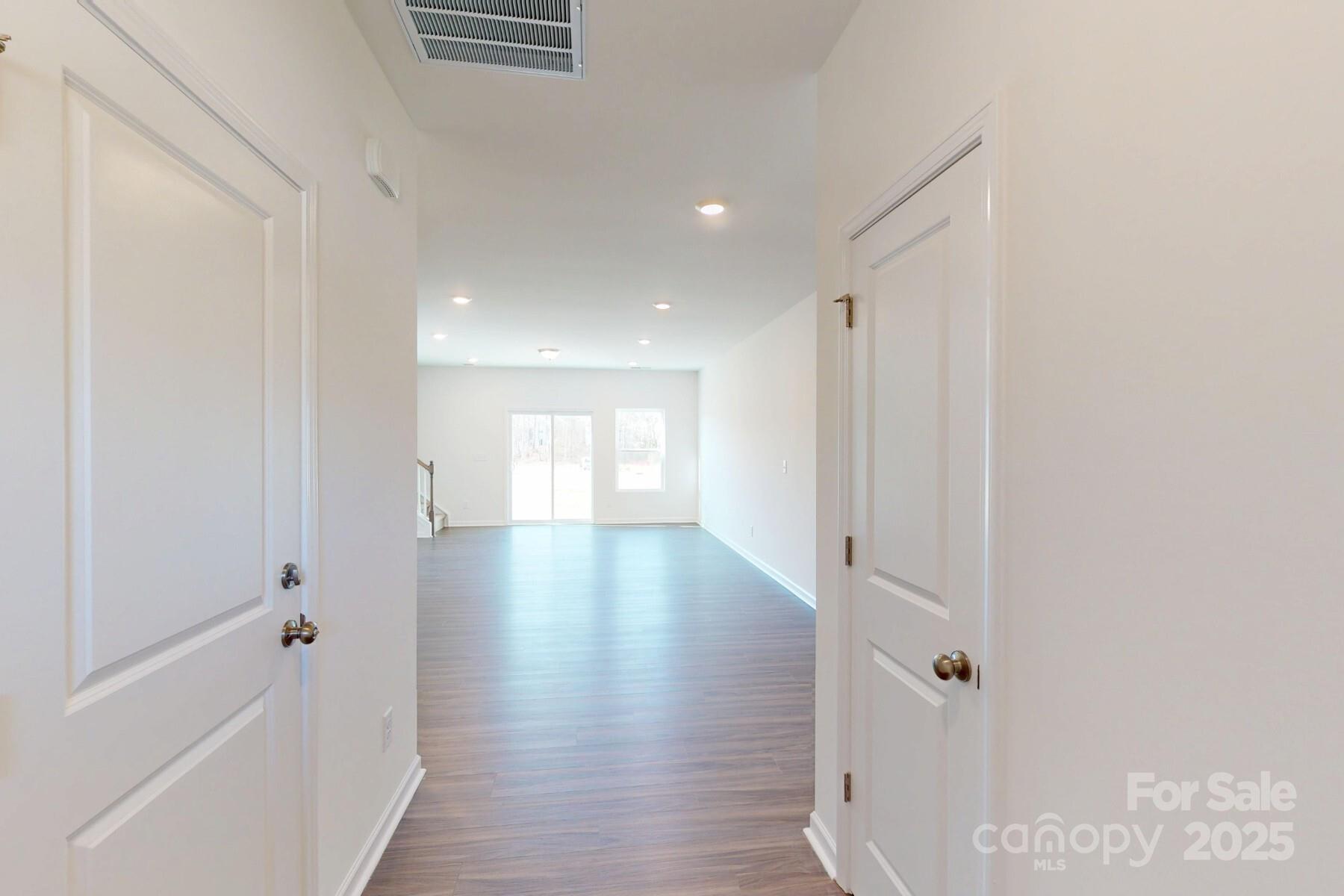 Property image 2 at 4009 Lawnview Drive, Charlotte, NC 28269