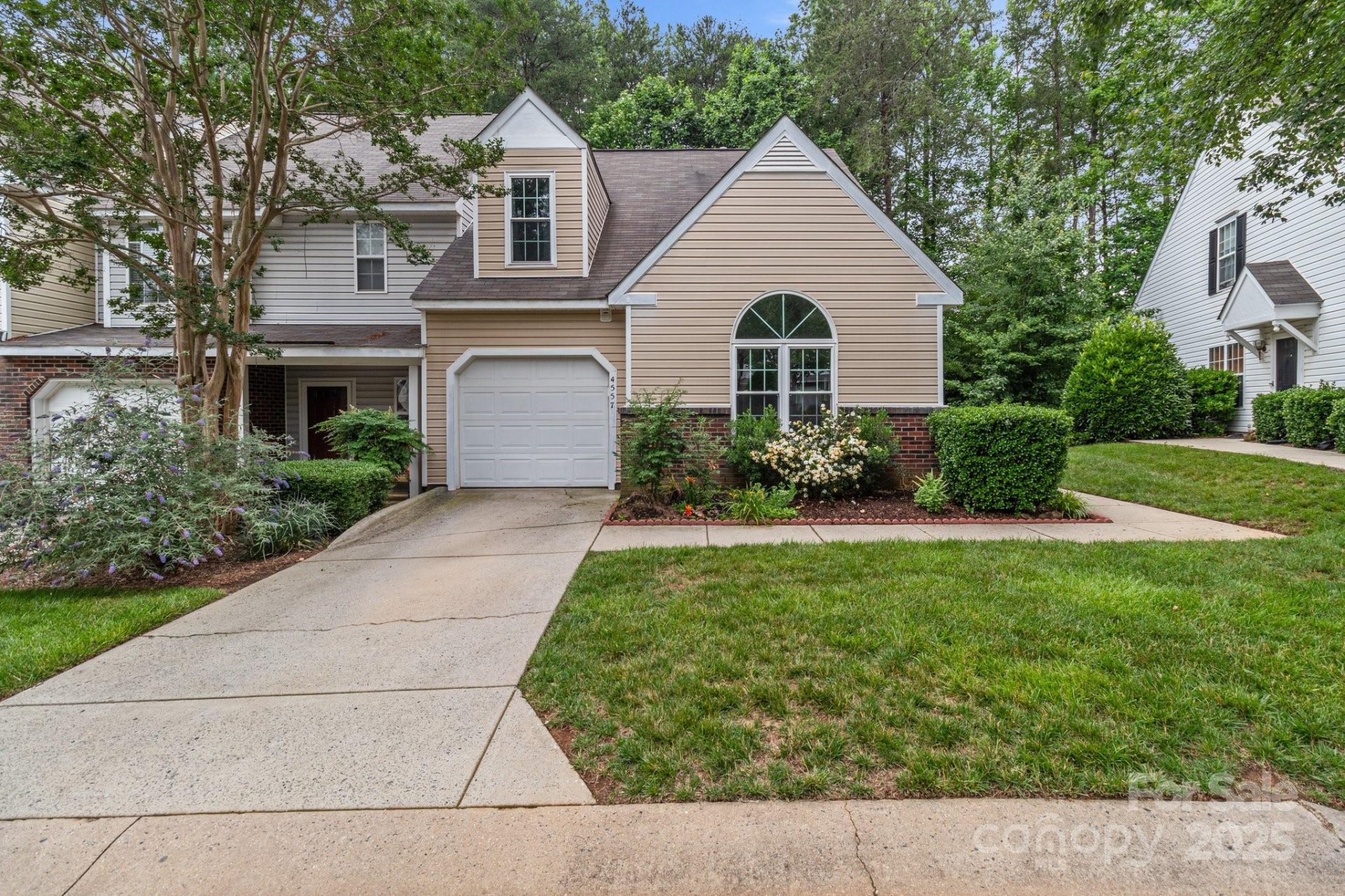 4557 Panther Place