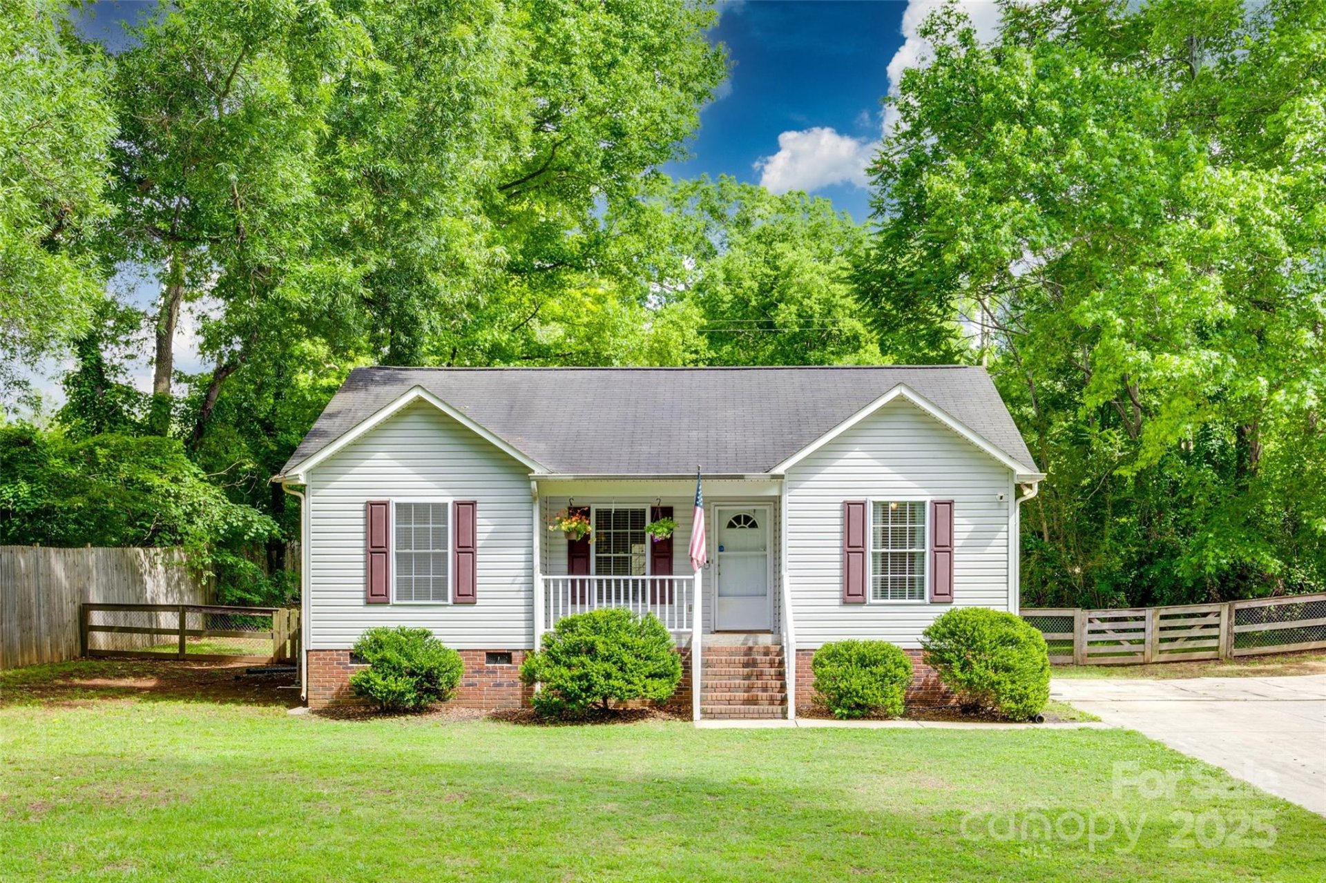 Property image 1 at 110 Eighth Street, York, SC 29745